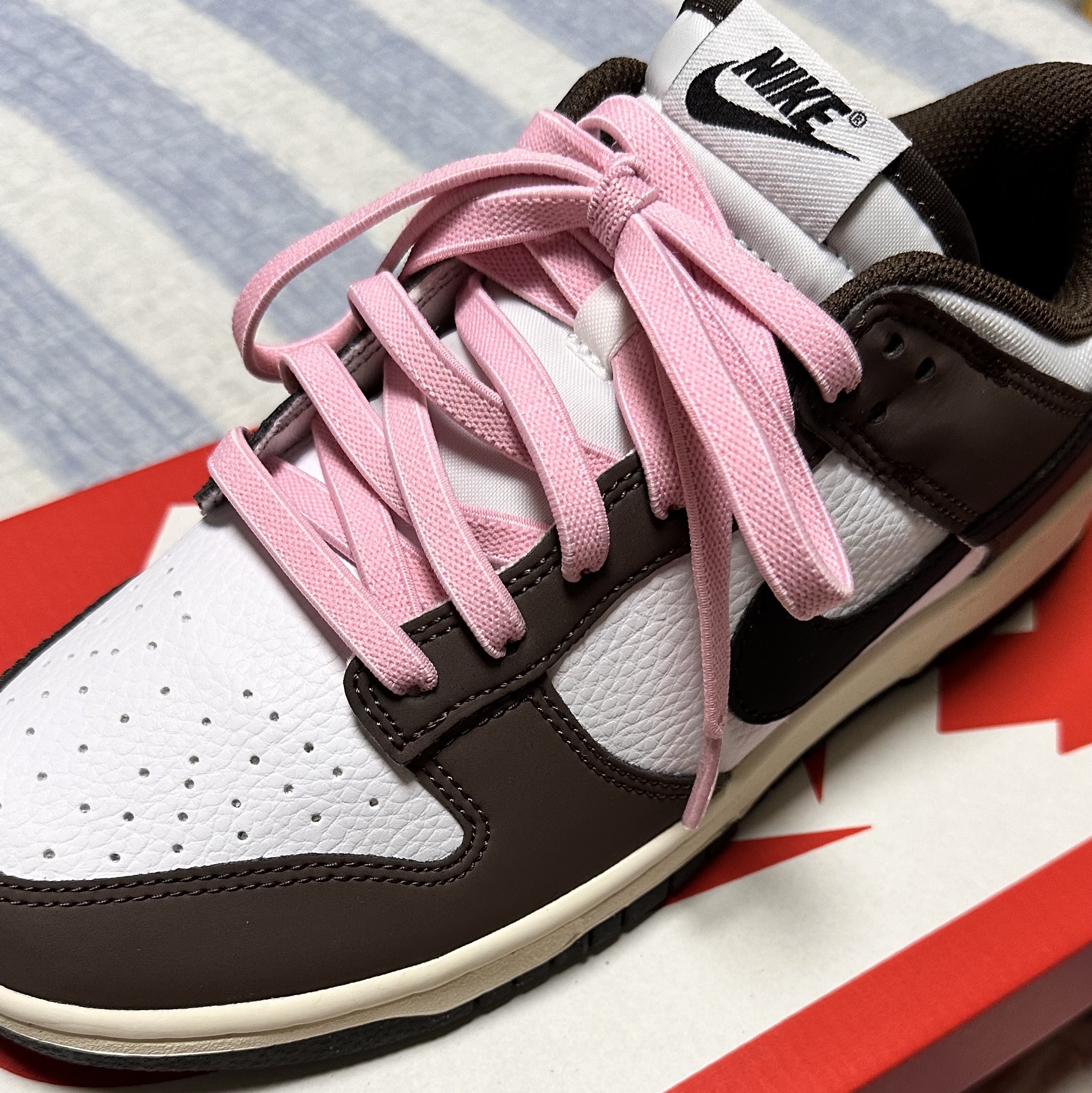 Nike Dunk Low Retro Next Nature Baroque Brown White 착용 스타일