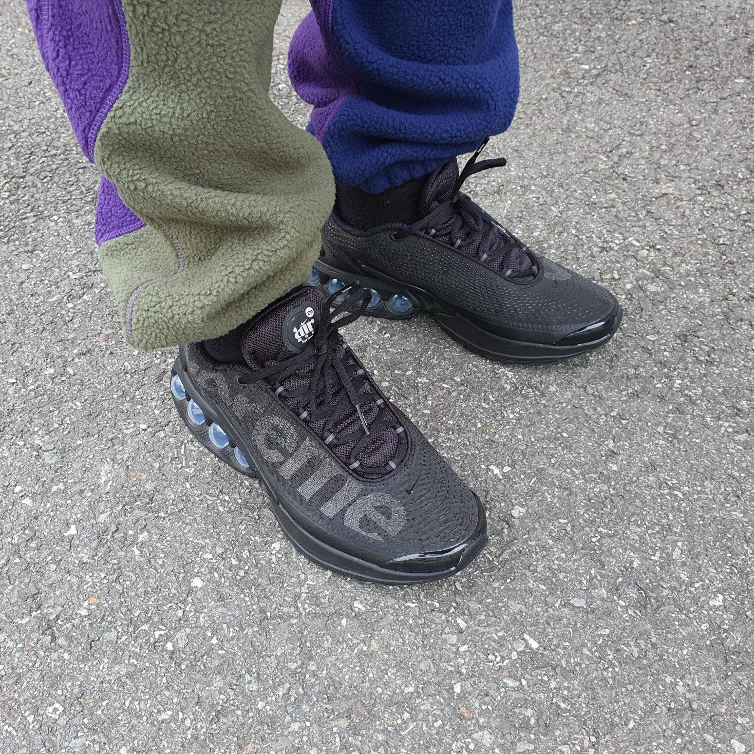 Nike x Supreme Air Max DN SP Black Galactic Jade 착용 스타일