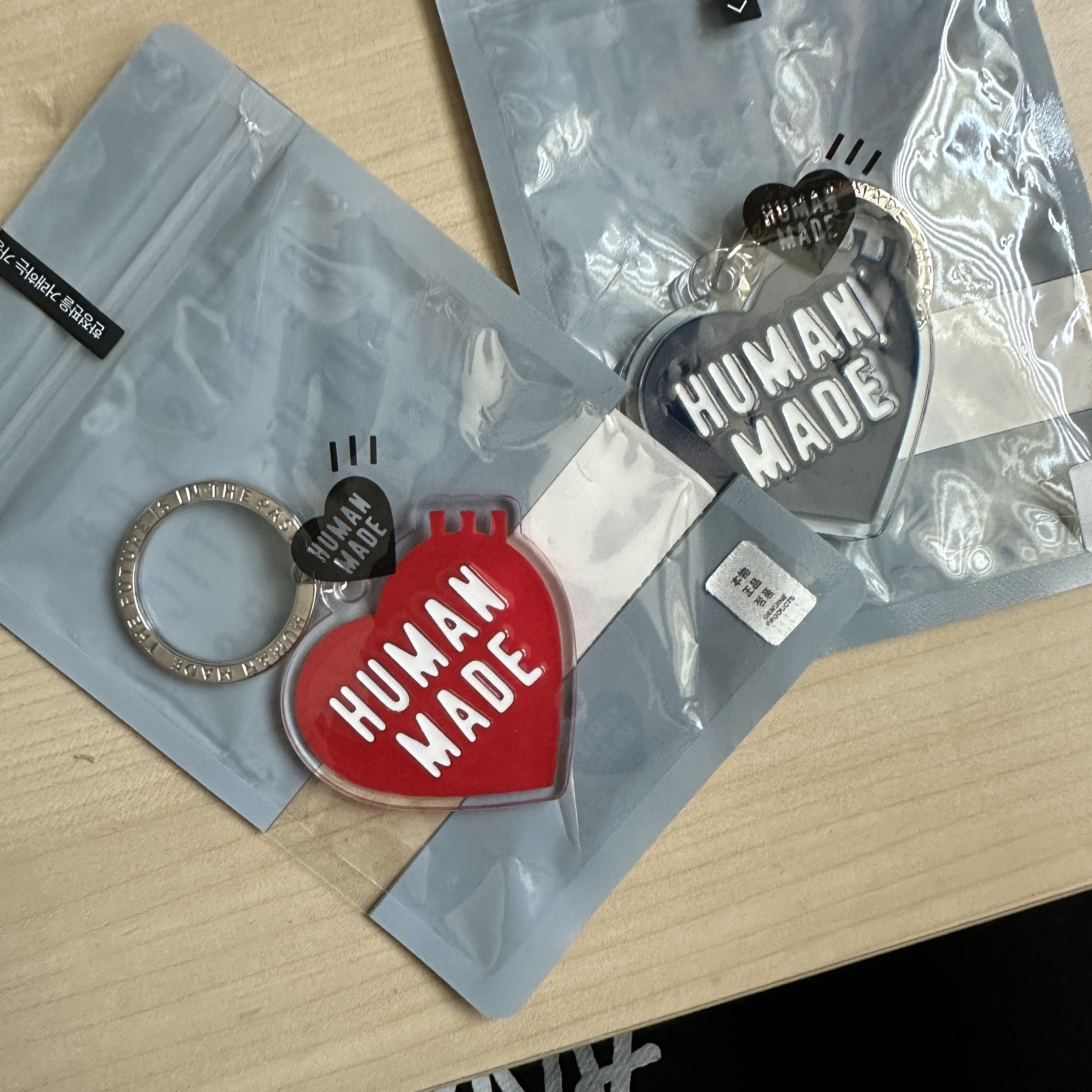 Human Made Heart Keyring Red, Human Made Heart Keyring Navy 착용 스타일
