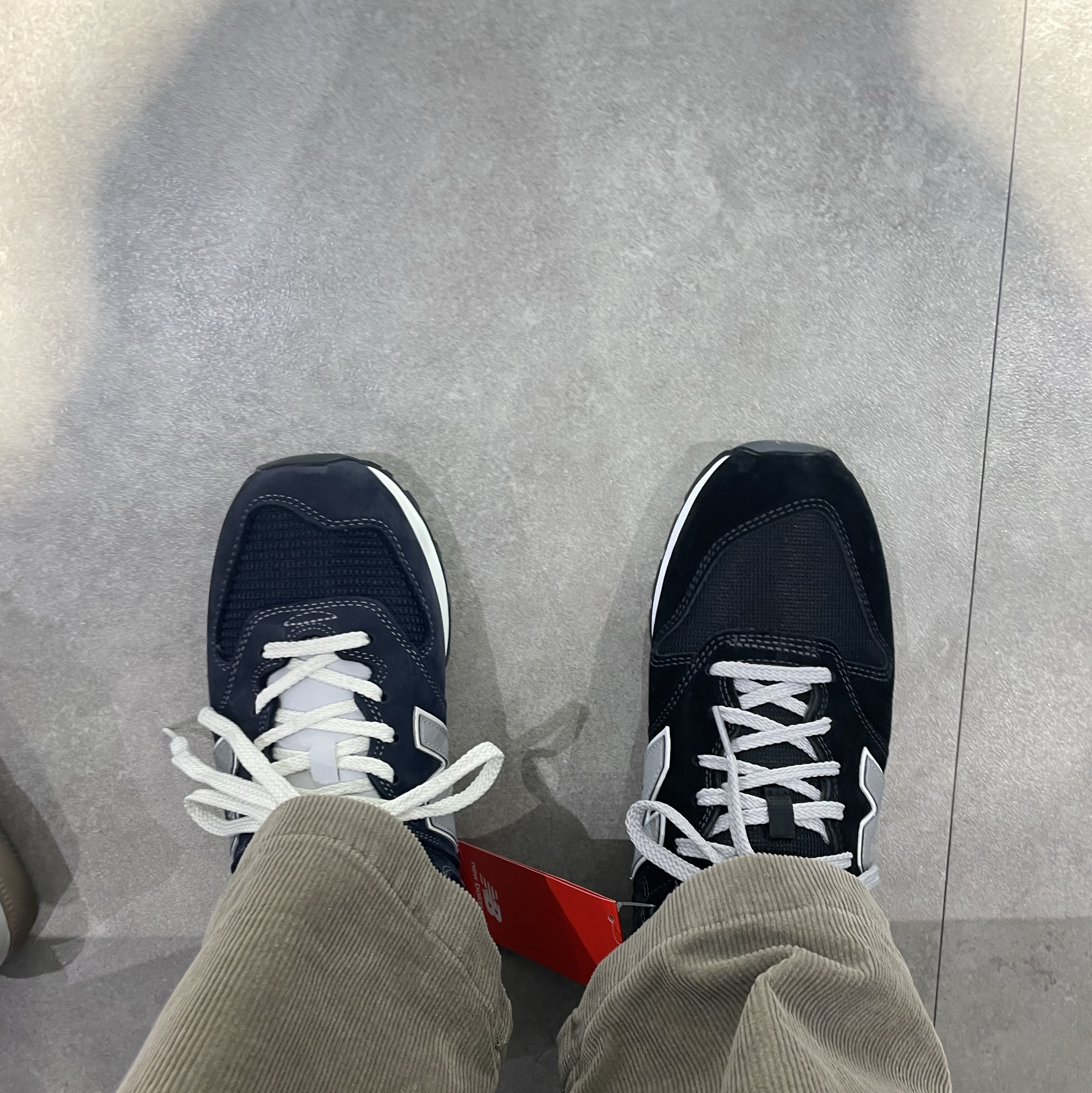 New Balance x Pottery 574 Premium Hard Navy, New Balance x Pottery 574 Premium Soft Grey 착용 스타일 - 4