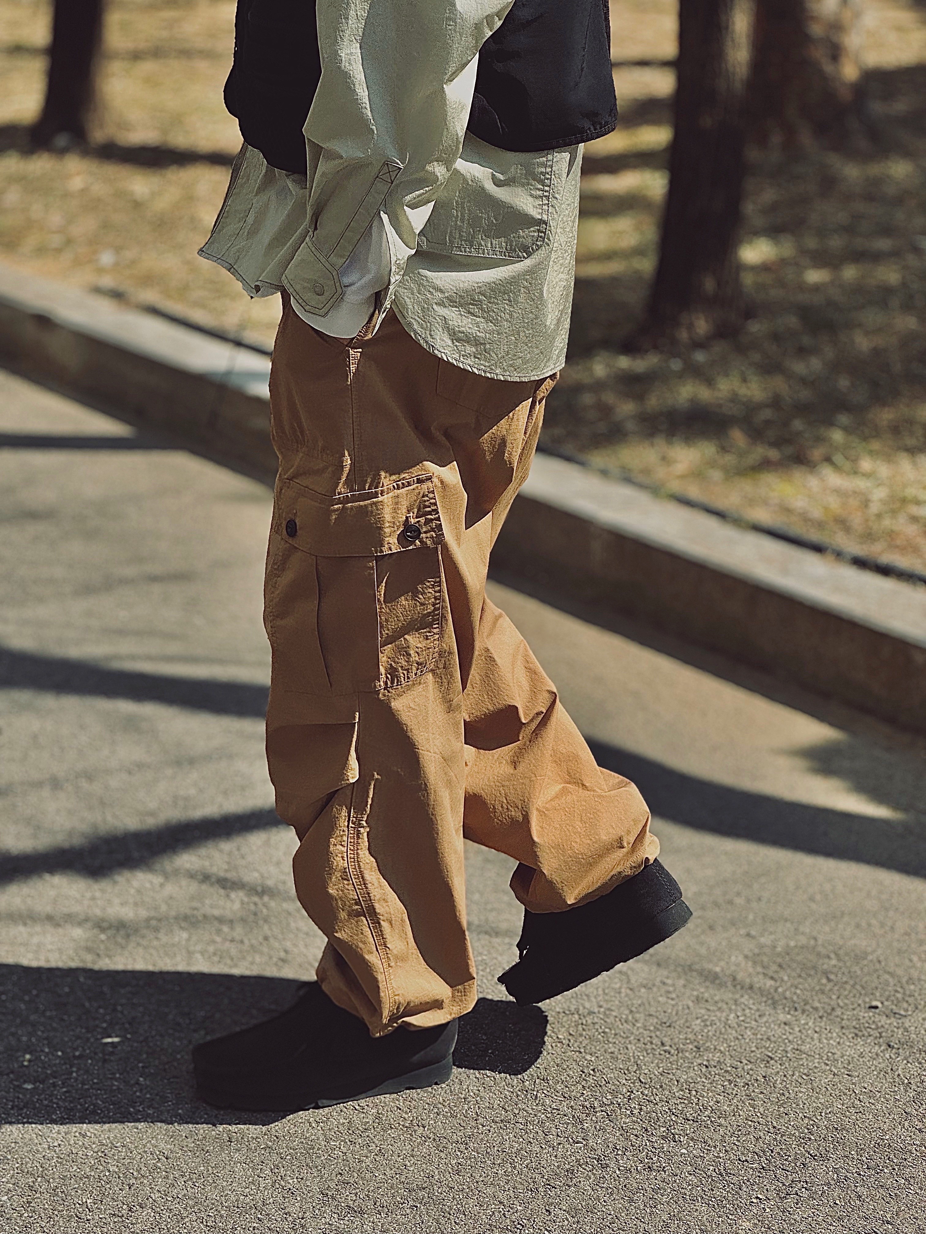 Nike ACG Buttles Vest Black - Asia, Clarks x Beams Wallabee Boots GTX Navy Suede 착용 스타일 - 6