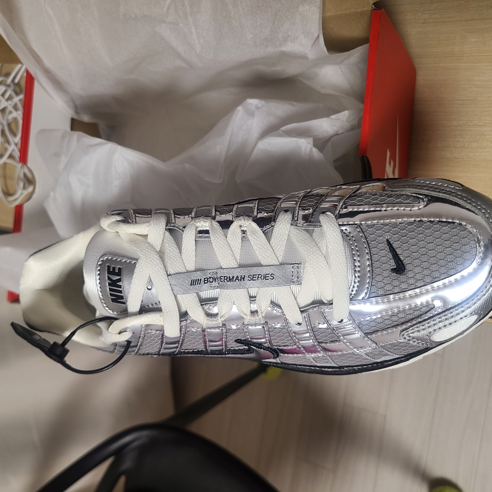 Nike P-6000 Metallic Silver 착용 스타일 - 2