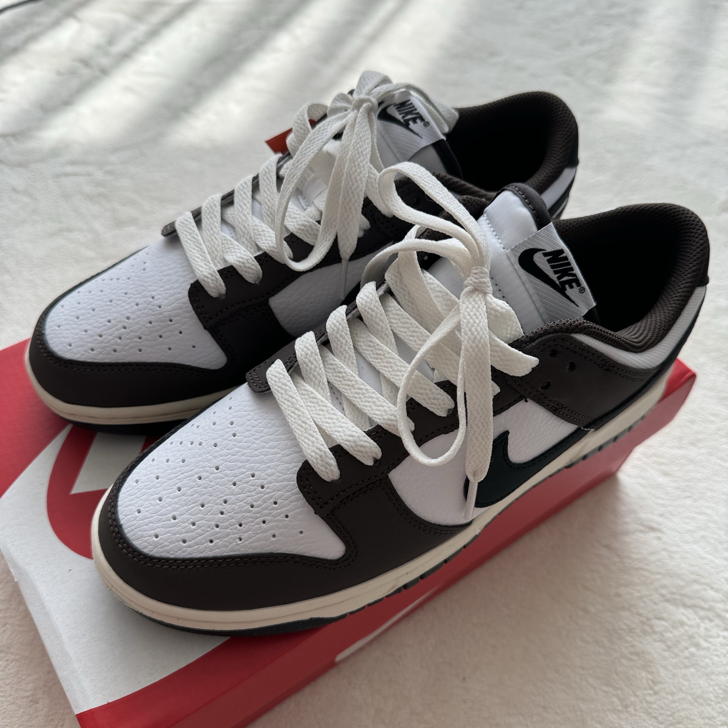 Nike Dunk Low Retro Next Nature Baroque Brown White 착용 스타일