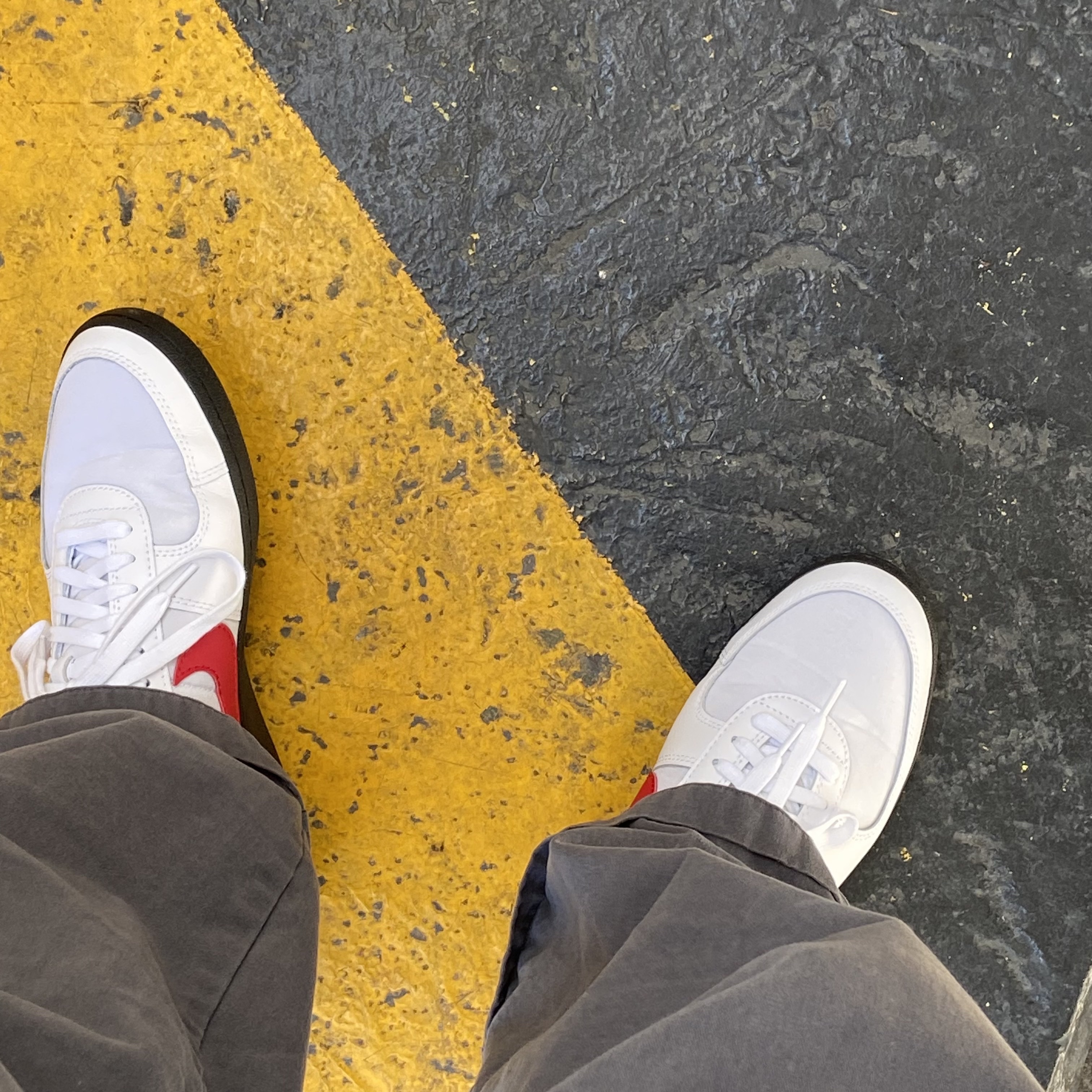 Nike Field General 82 SP White and Varsity Red 착용 스타일 - 1