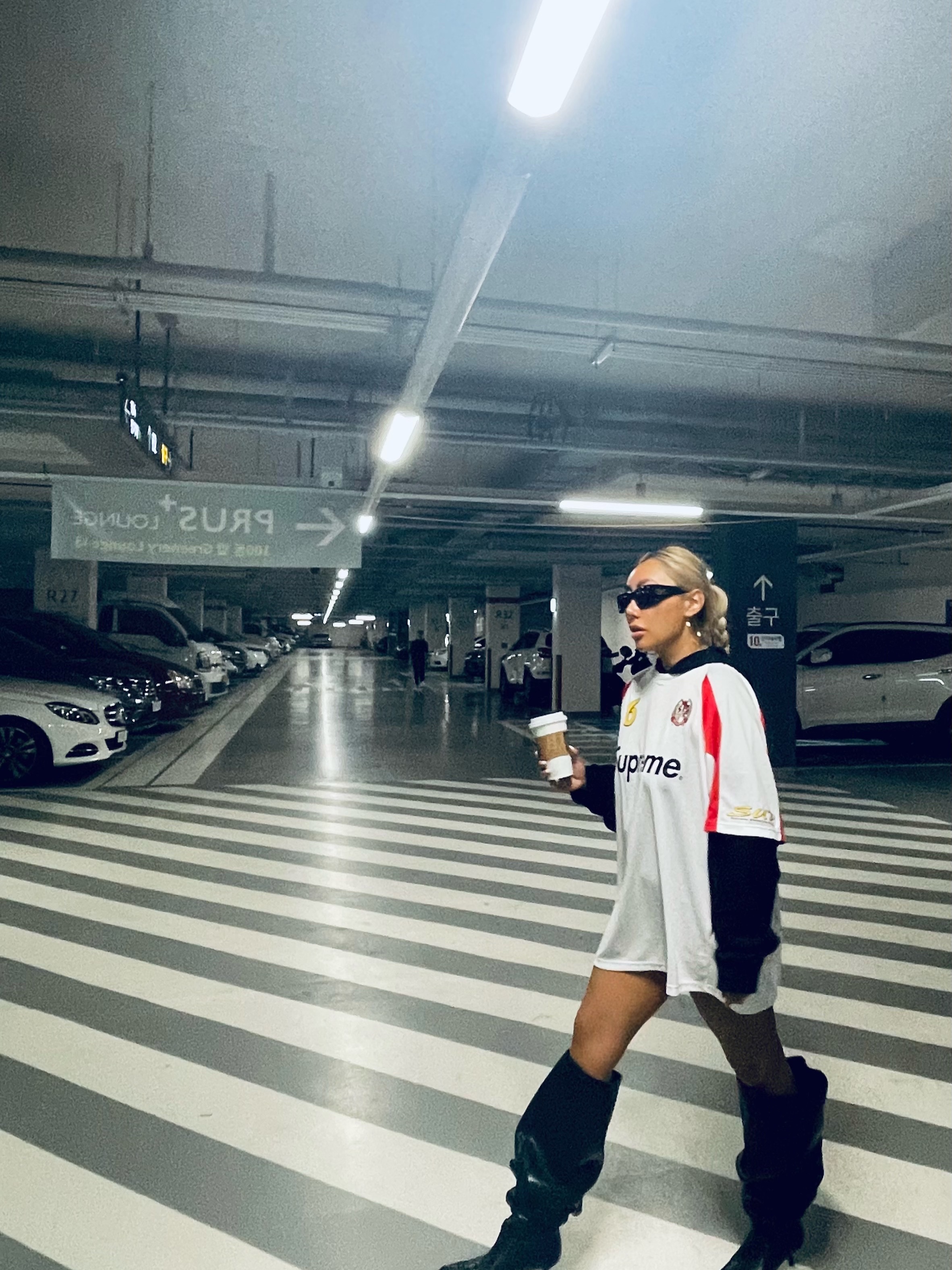 Supreme Hooded Soccer Jersey White - 23FW 착용 스타일 - 1