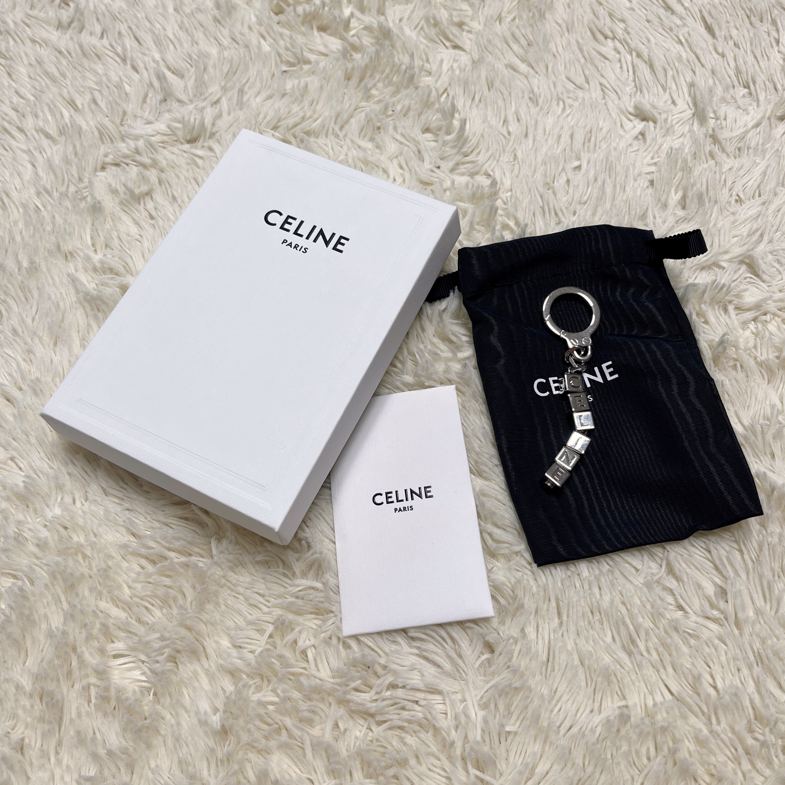 Celine Cube Bag Charm in Brass Silver 착용 스타일