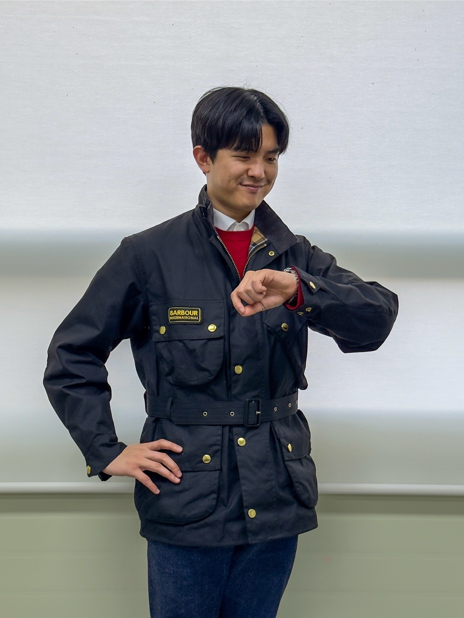 Barbour International Original Wax Jacket Black 착용 스타일 - 3