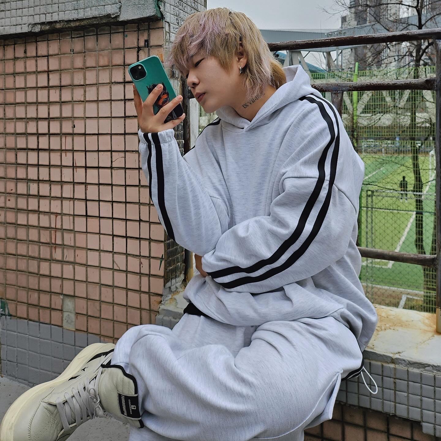 Converse x Drkshdw Turbowpn Pelican 착용 스타일 - 1