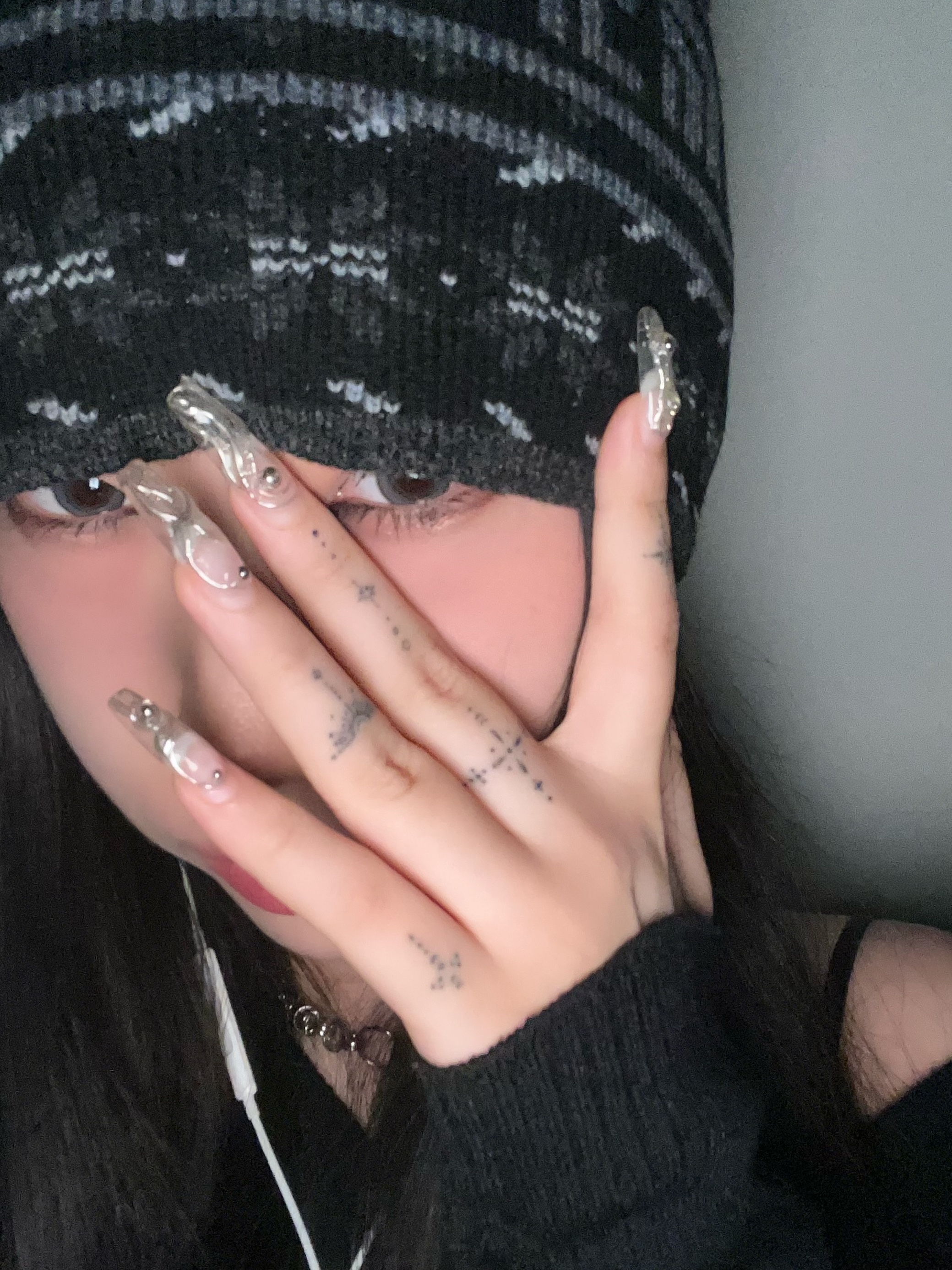 Supreme x The North Face Beanie Black - 22FW 착용 스타일 - 2