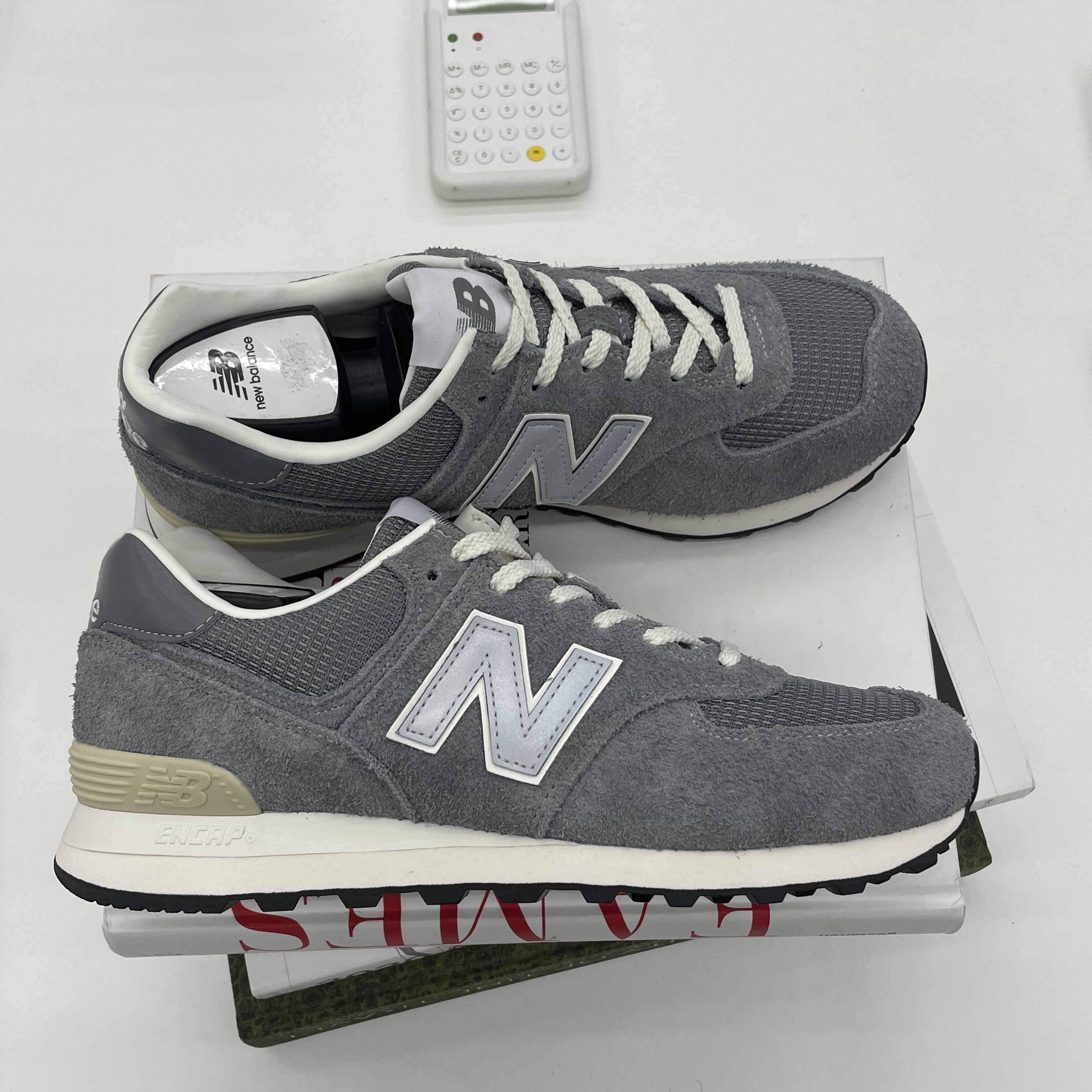 New Balance x Pottery 574 Premium Soft Grey 착용 스타일 - 1