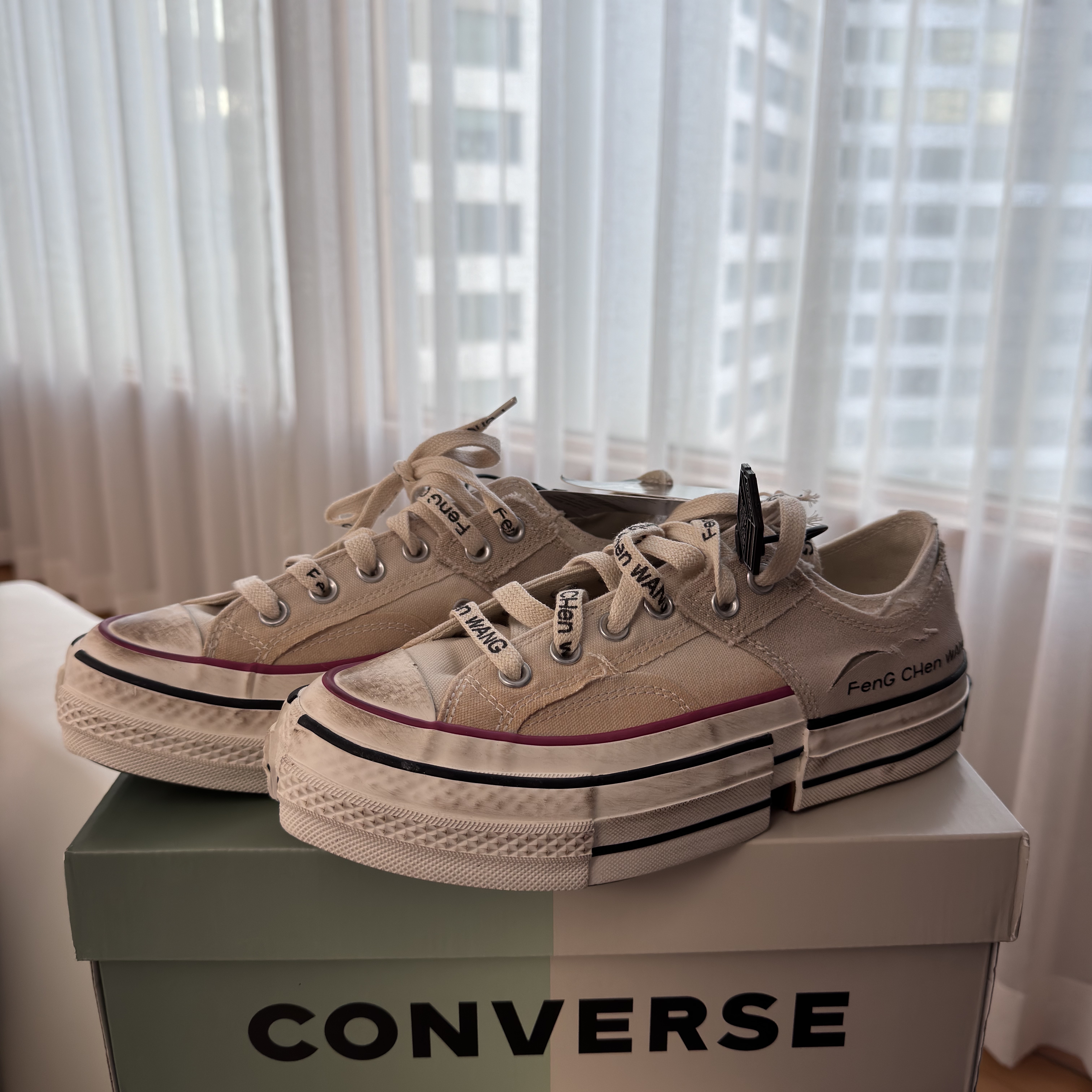 Converse x Feng Chen Wang Chuck 70 Ox 2-in-1 Brown Rice 착용 스타일