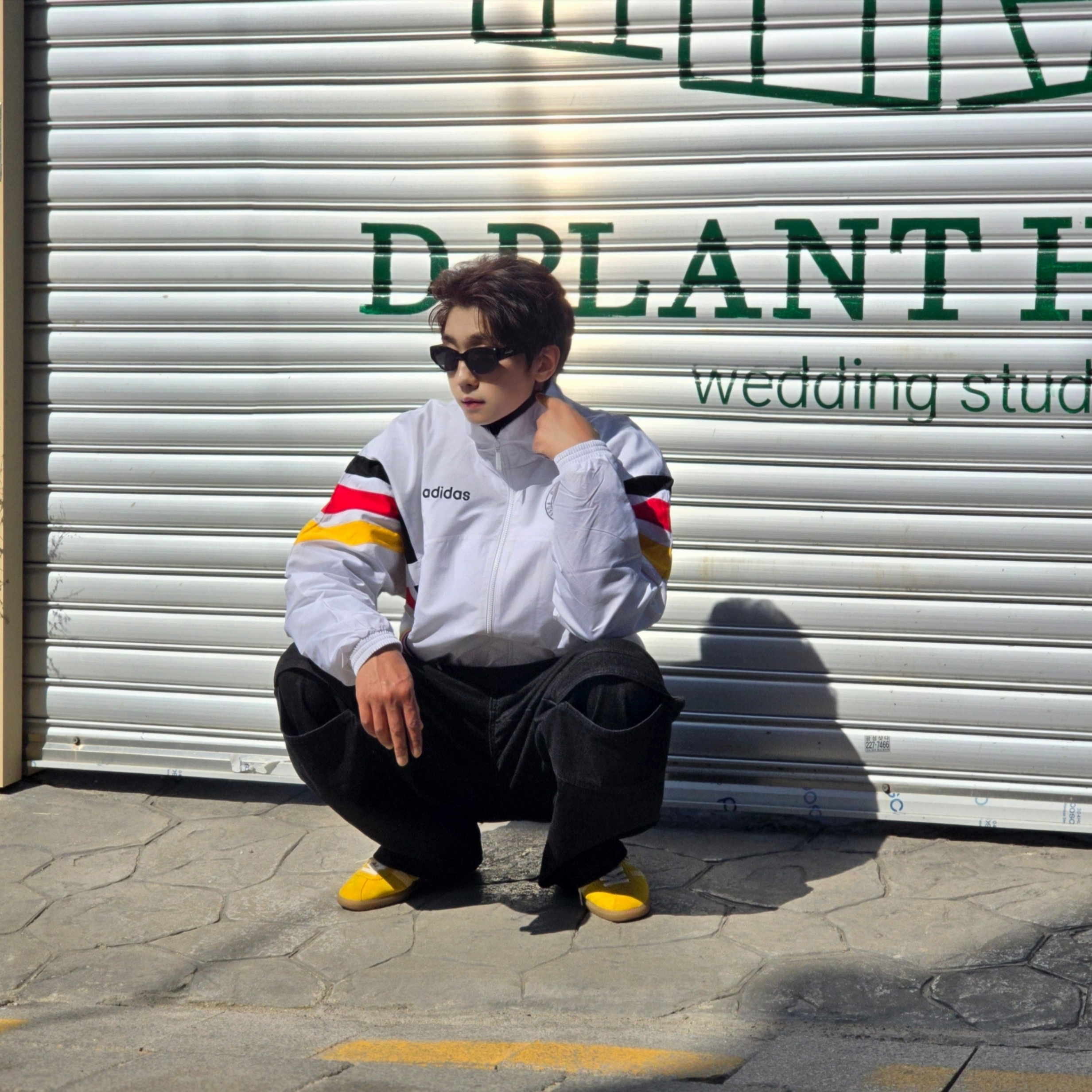 Adidas Germany 1996 Woven Track Jacket White - KR Sizing, Adidas Germany 1996 Woven Track Jacket White - US Sizing 착용 스타일 - 4