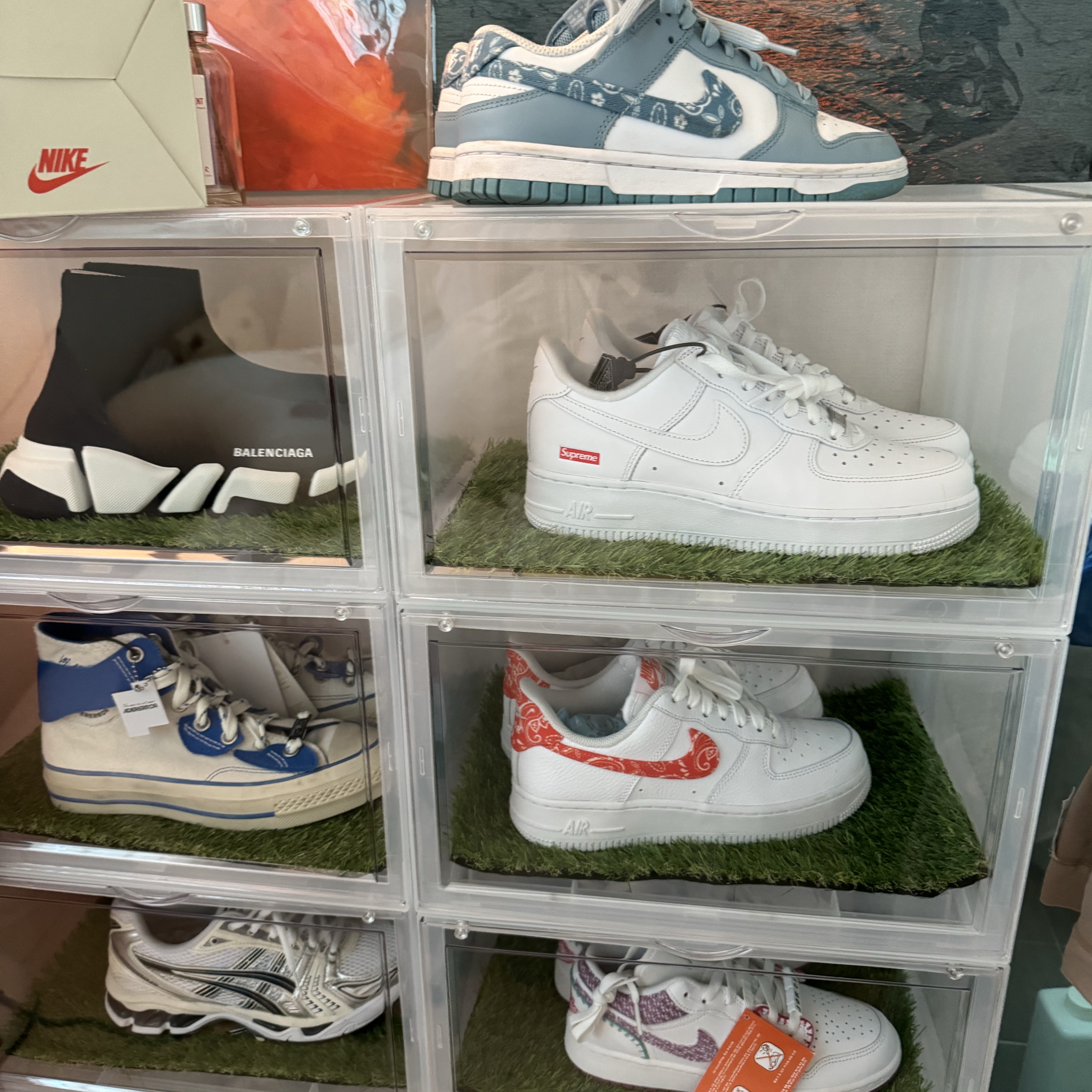 Nike x Supreme Air Force 1 Low White 착용 스타일