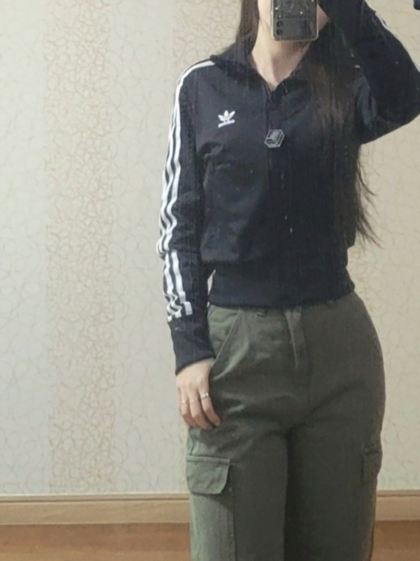 (W) Adidas Adicolor Classic Firebird Track Top Black - KR Sizing 착용 스타일 - 1