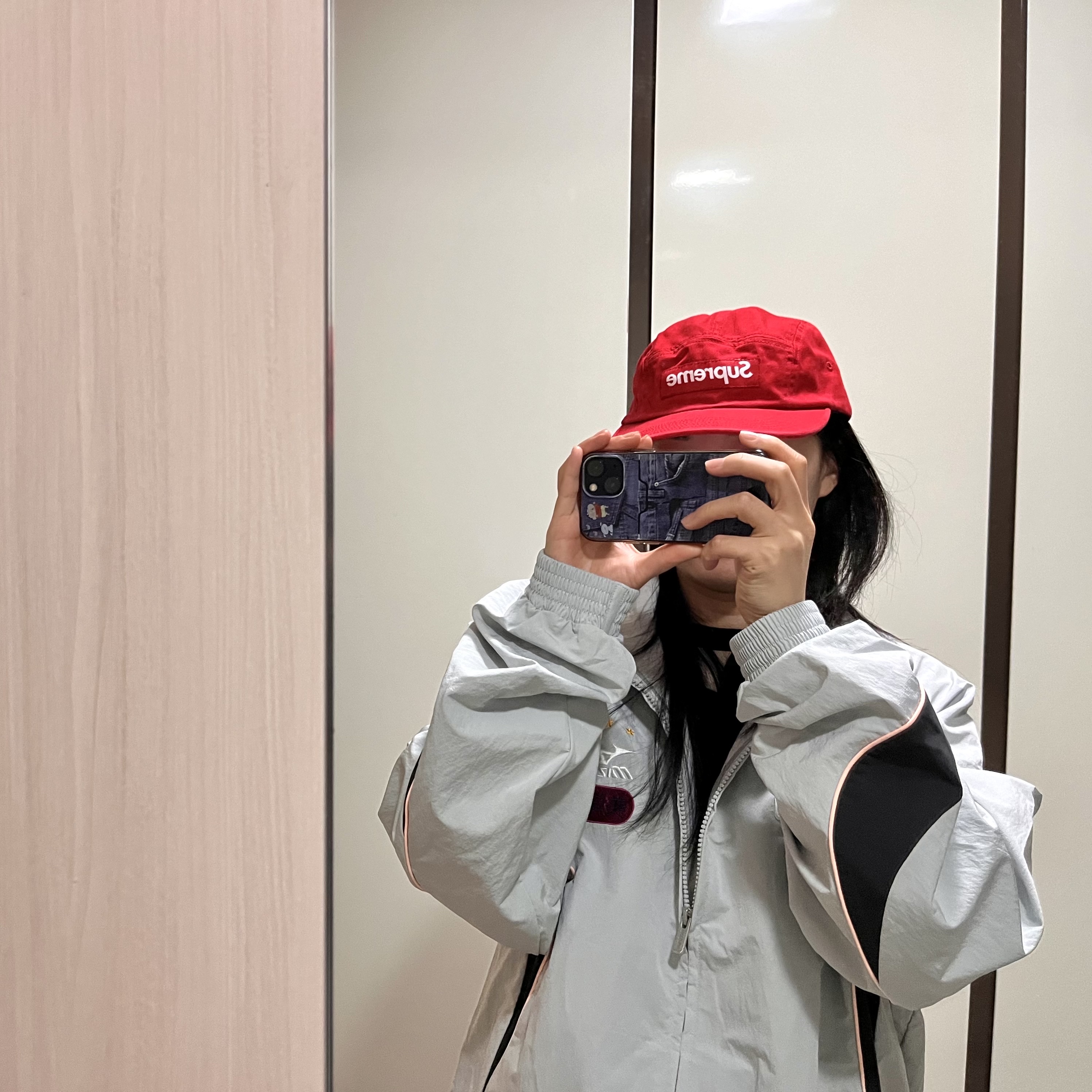 Supreme Washed Chino Twill Camp Cap Red 착용 스타일