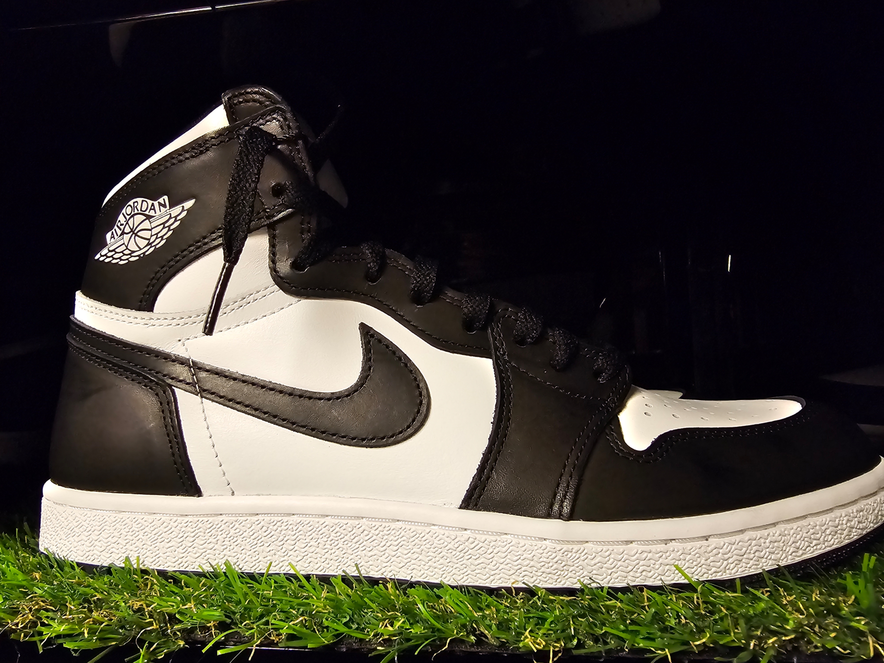 Jordan 1 High 85 Black White 착용 스타일