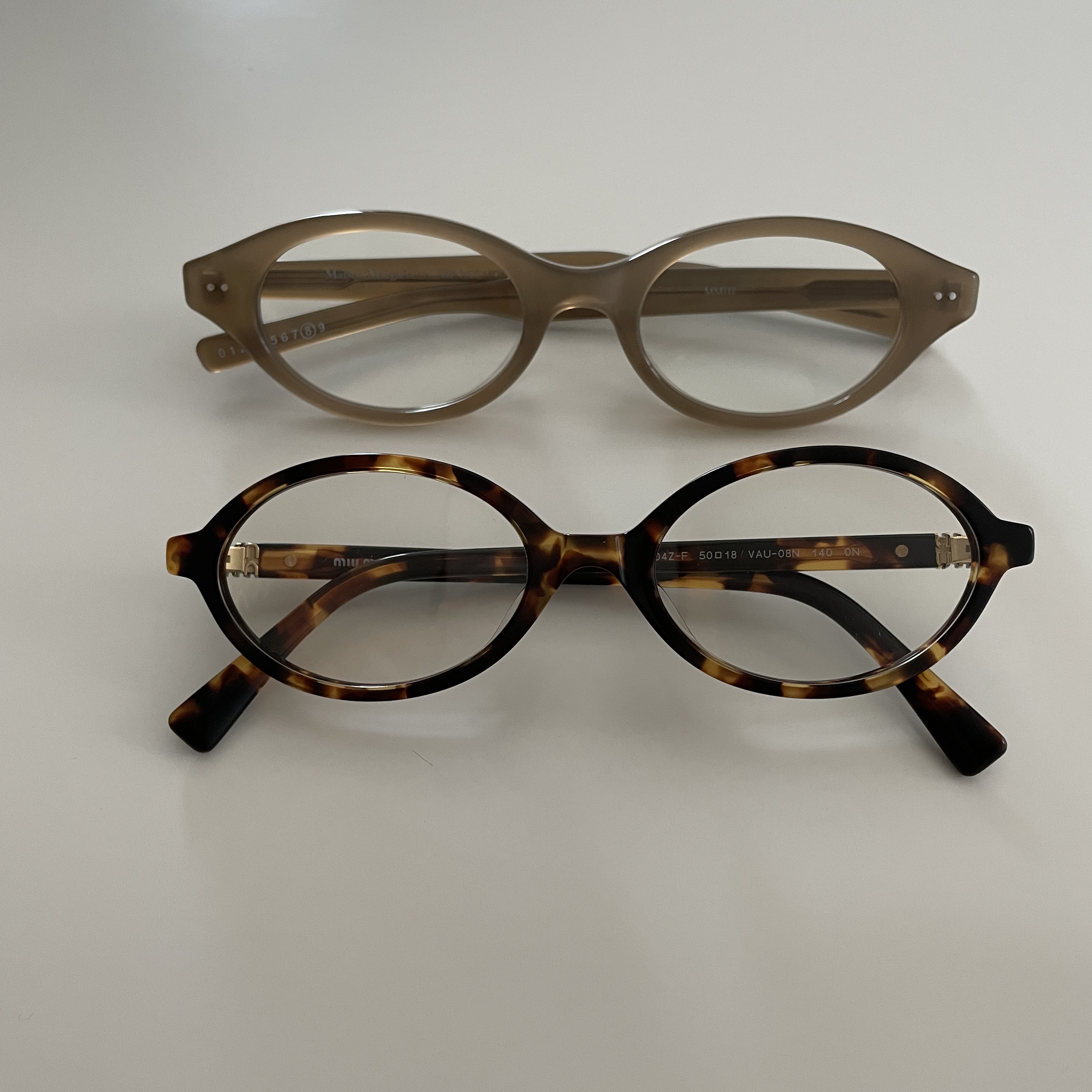 Gentle Monster x Maison Margiela MM111 Tortoiseshell Clear, (W) Miu Miu Regard sunglasses Blue Lenses Honey Tortoiseshell Acetate Alternative fit 착용 스타일 - 1