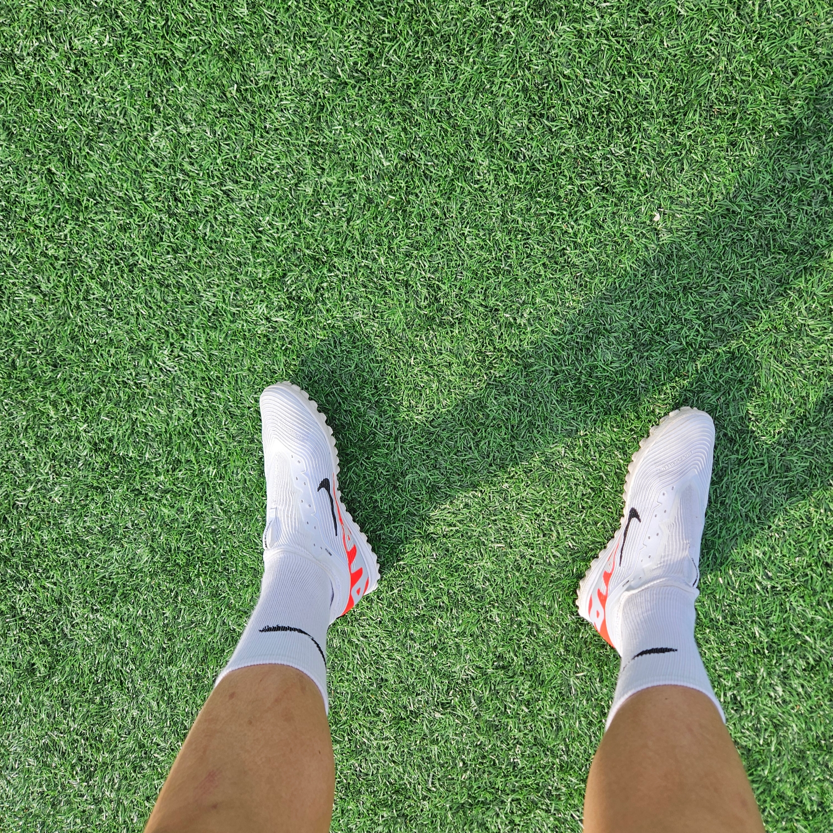 Nike Zoom Mercurial Vapor 15 Pro TF Bright Crimson White 착용 스타일
