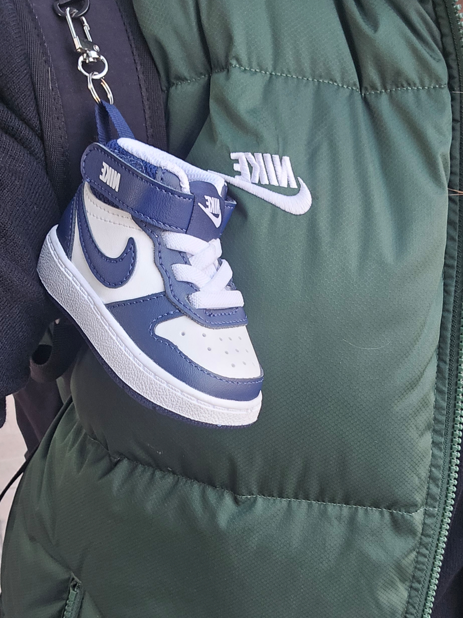 Nike NSW Club Primaloft Water-Repellent Puffer Vest Fir - Asia, (GS) Nike Court Borough Mid 2 White Blue Void 착용 스타일 - 1
