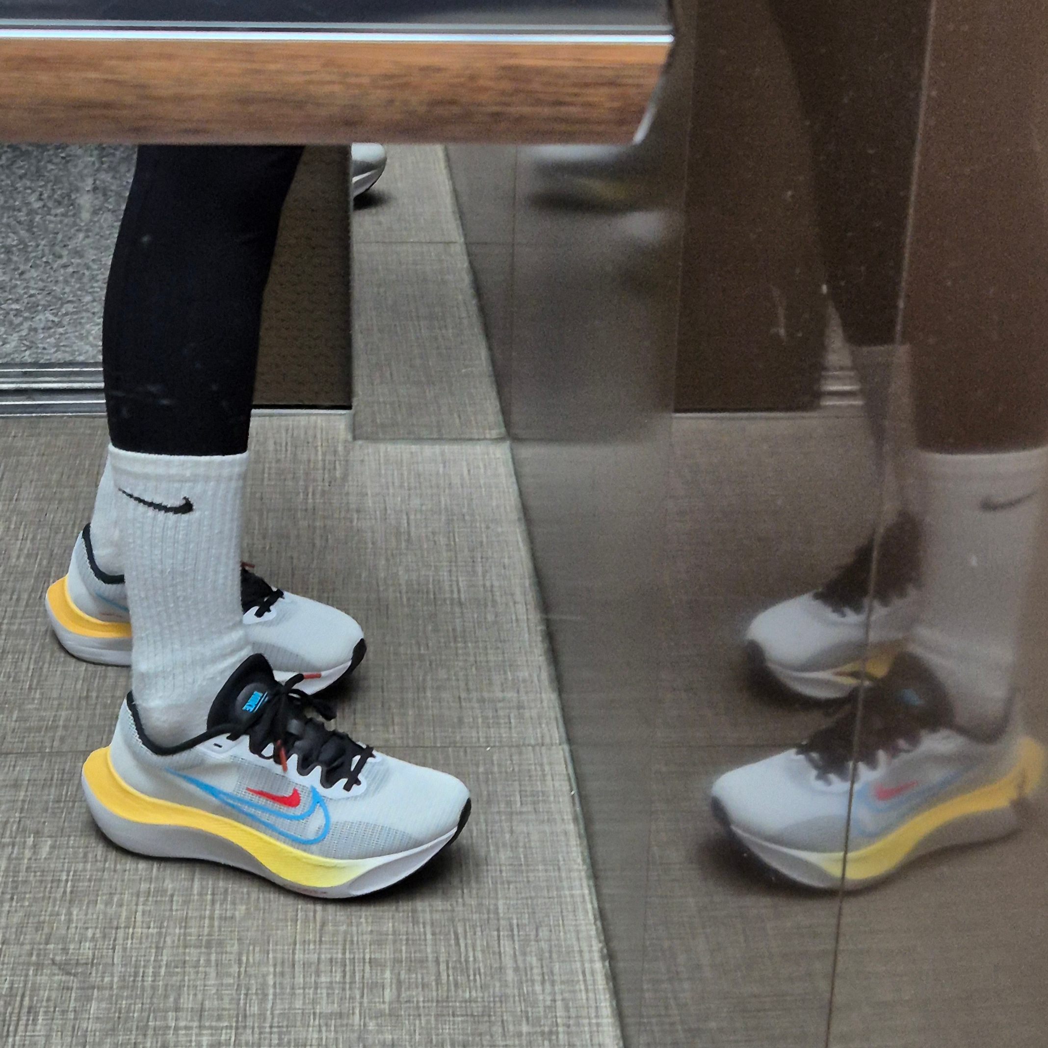 (W) Nike Zoom Fly 5 White Baltic Blue 착용 스타일