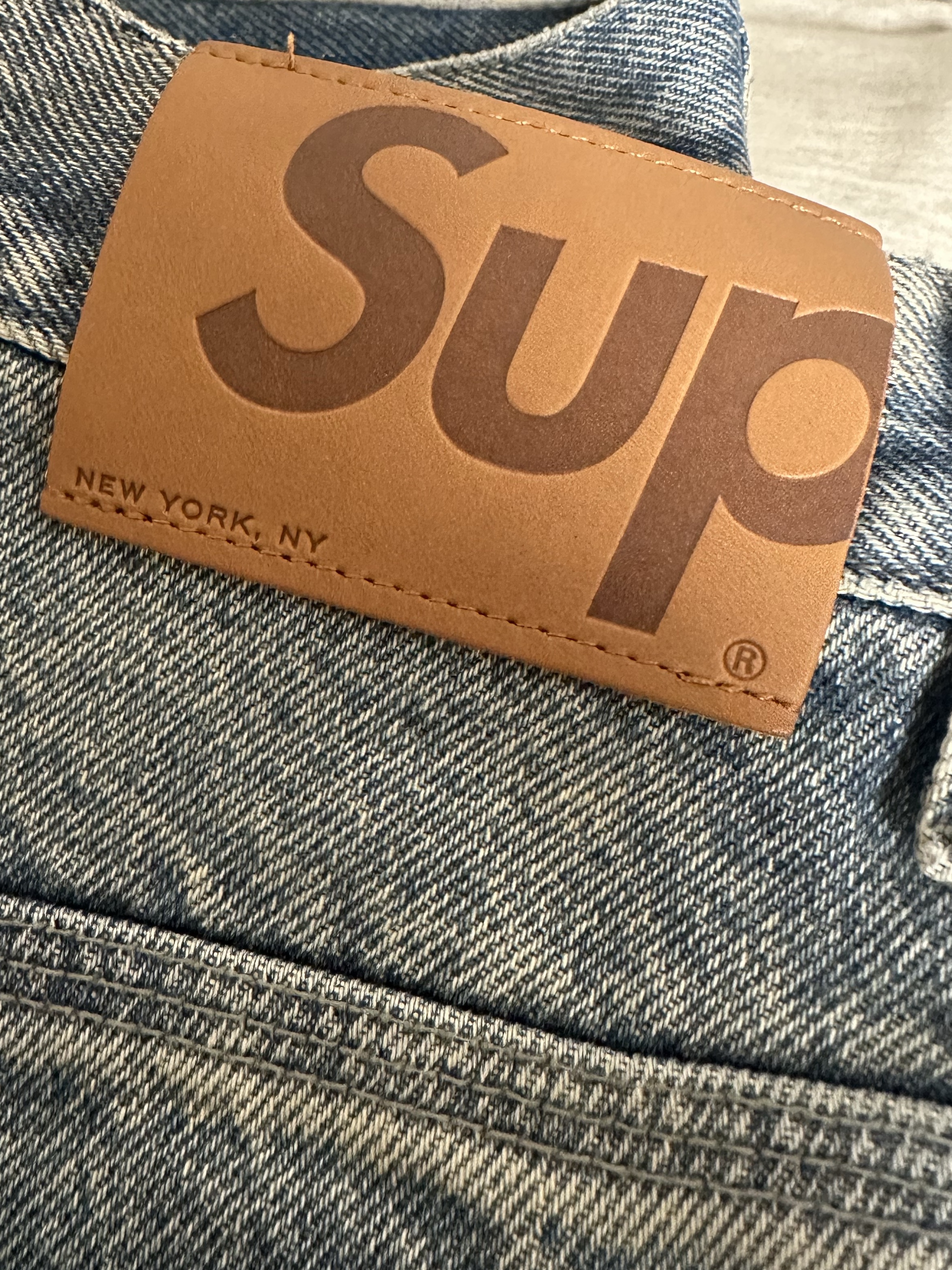 Supreme S Logo Loose Fit Jean Washed Blue - 24SS 착용 스타일 - 2