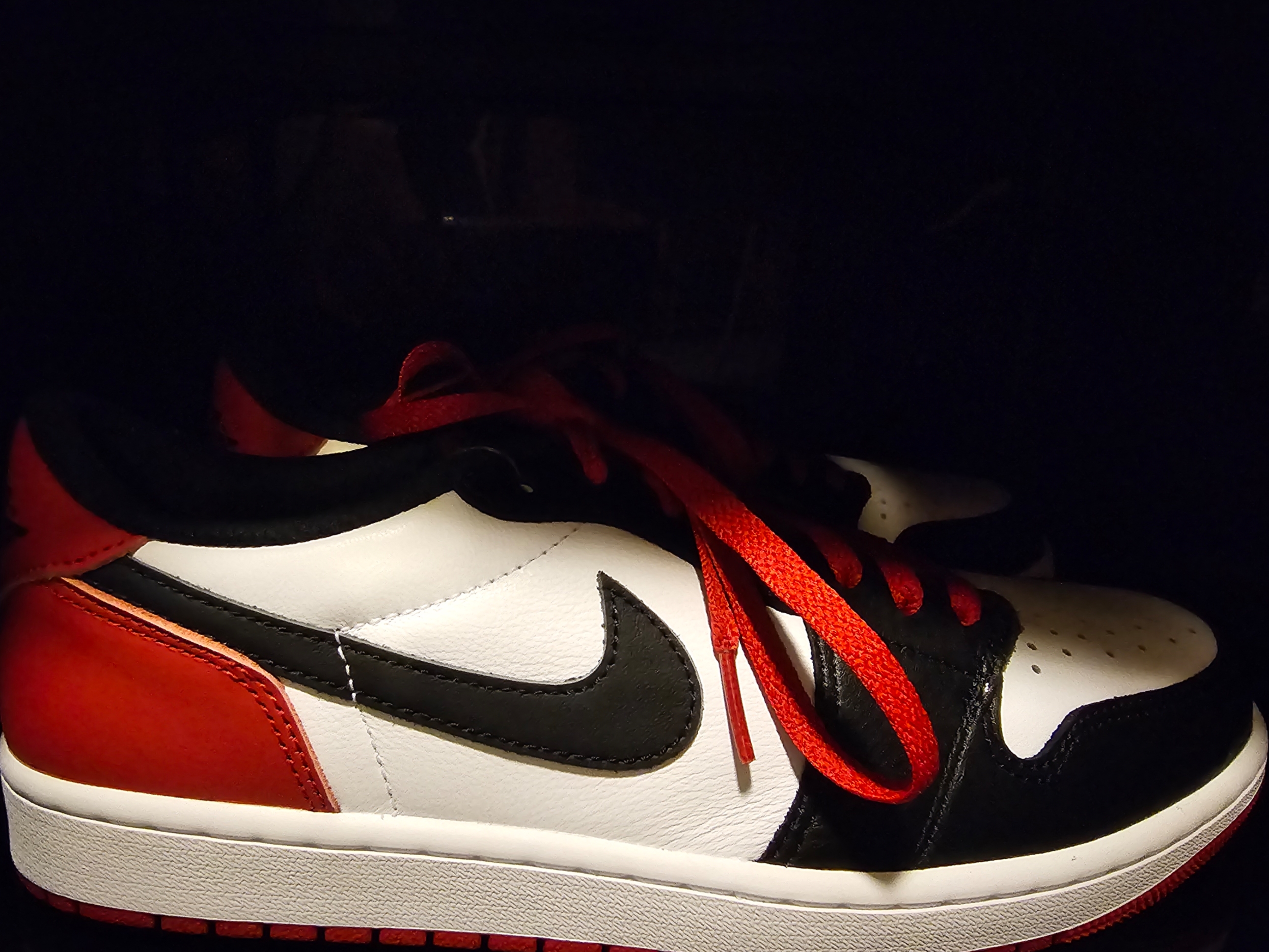 Jordan 1 Retro Low OG Black Toe 착용 스타일