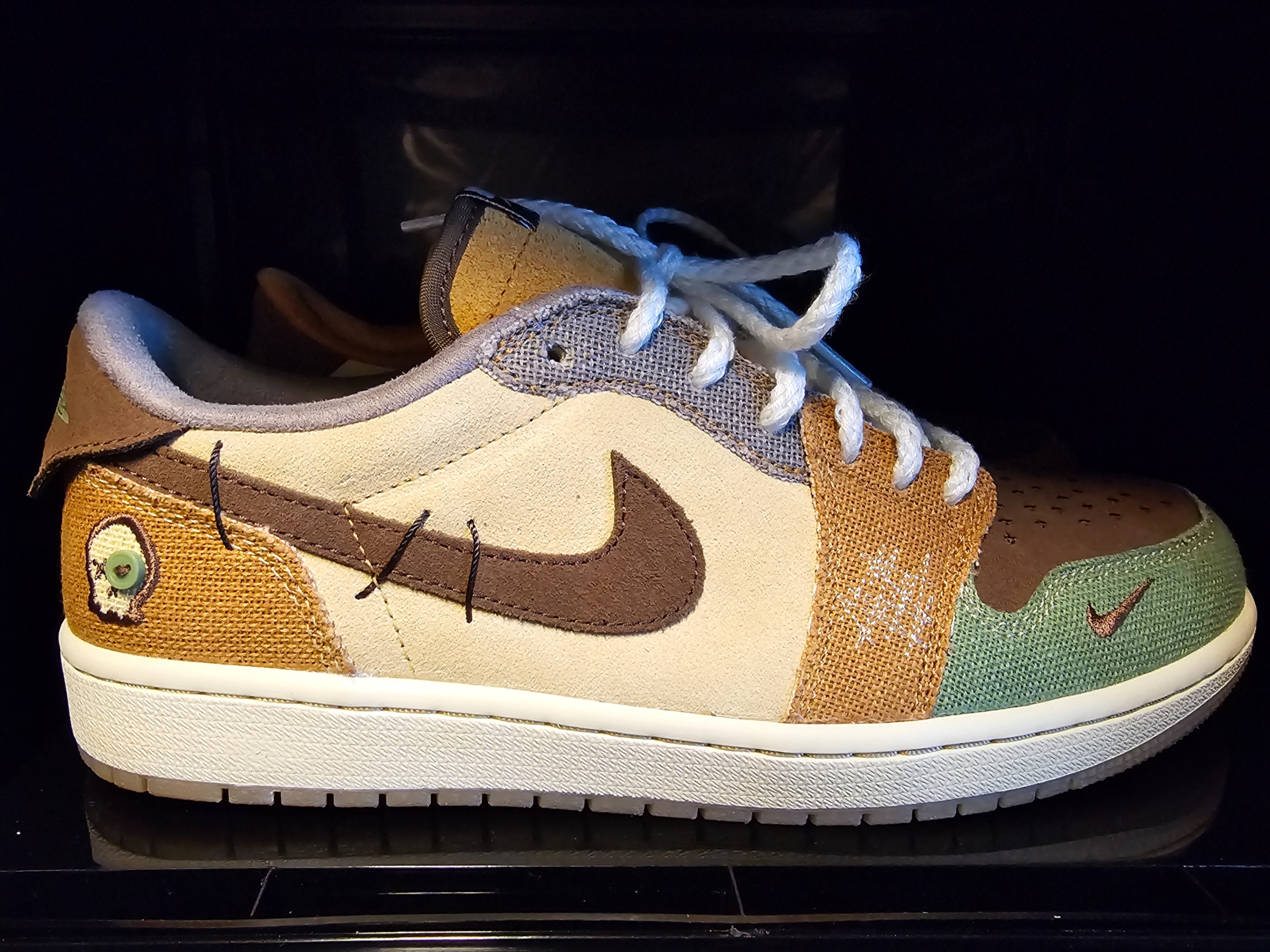 Jordan 1 x Zion Williamson Retro Low OG Flax and Oil Green 착용 스타일