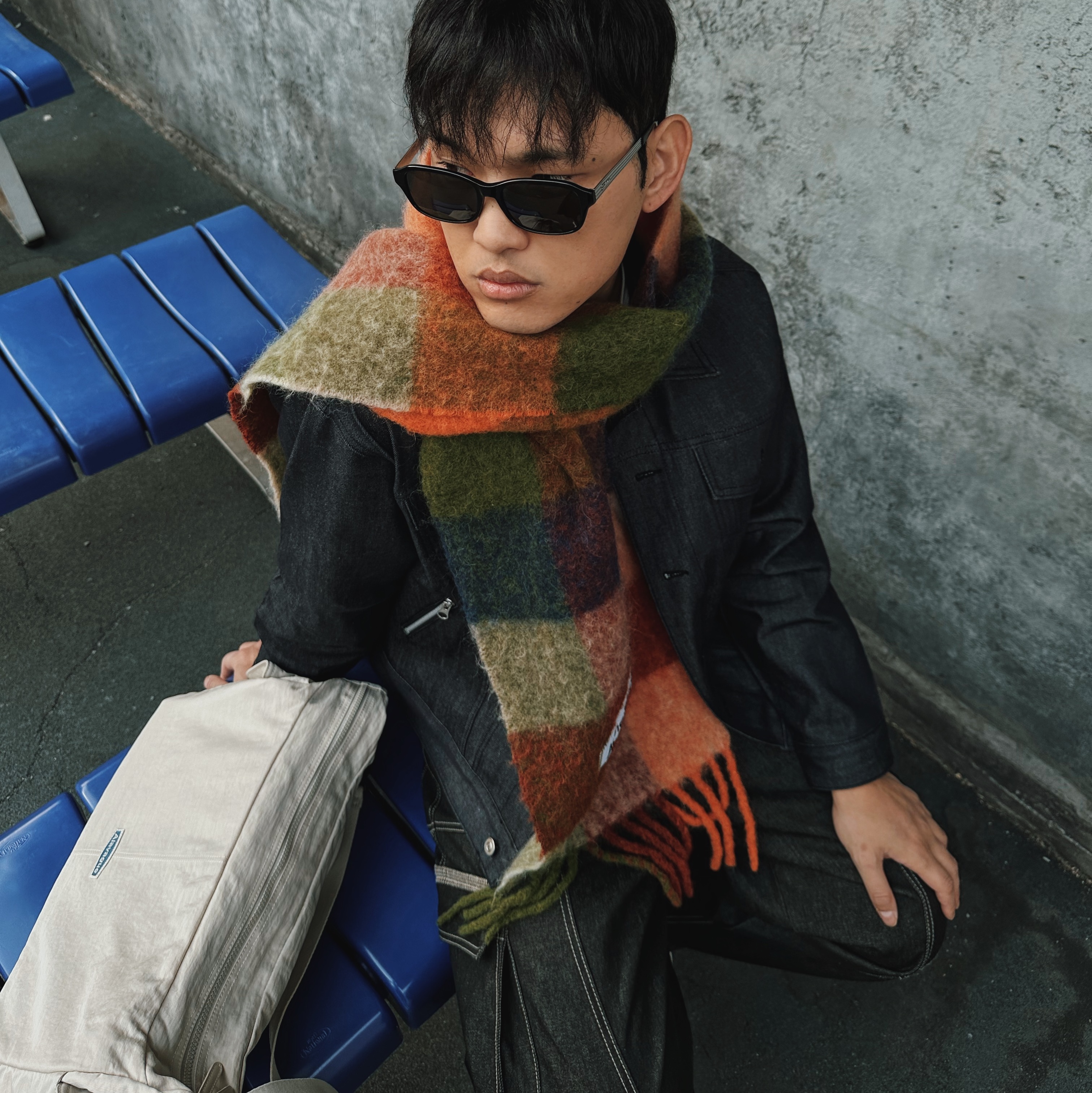 Acne Studios Mohair Check Muffler Orange Green 착용 스타일 - 1