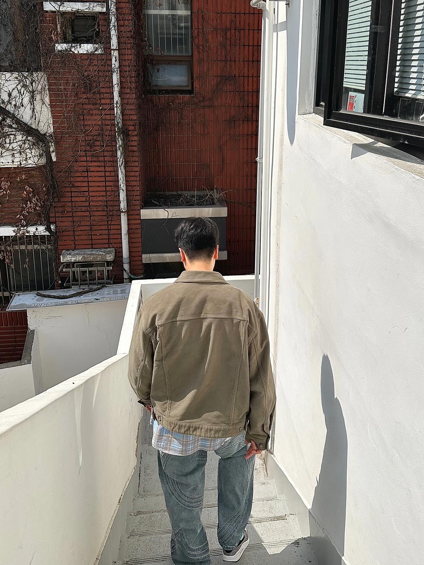 Supreme S Logo Loose Fit Jean Washed Blue - 24SS, NIke x Atmos Air Max 1 Elephant 2017 착용 스타일 - 4