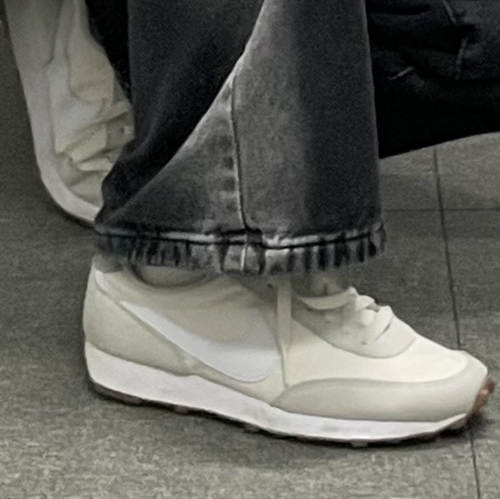 (W) Nike Daybreak Summit White 착용 스타일