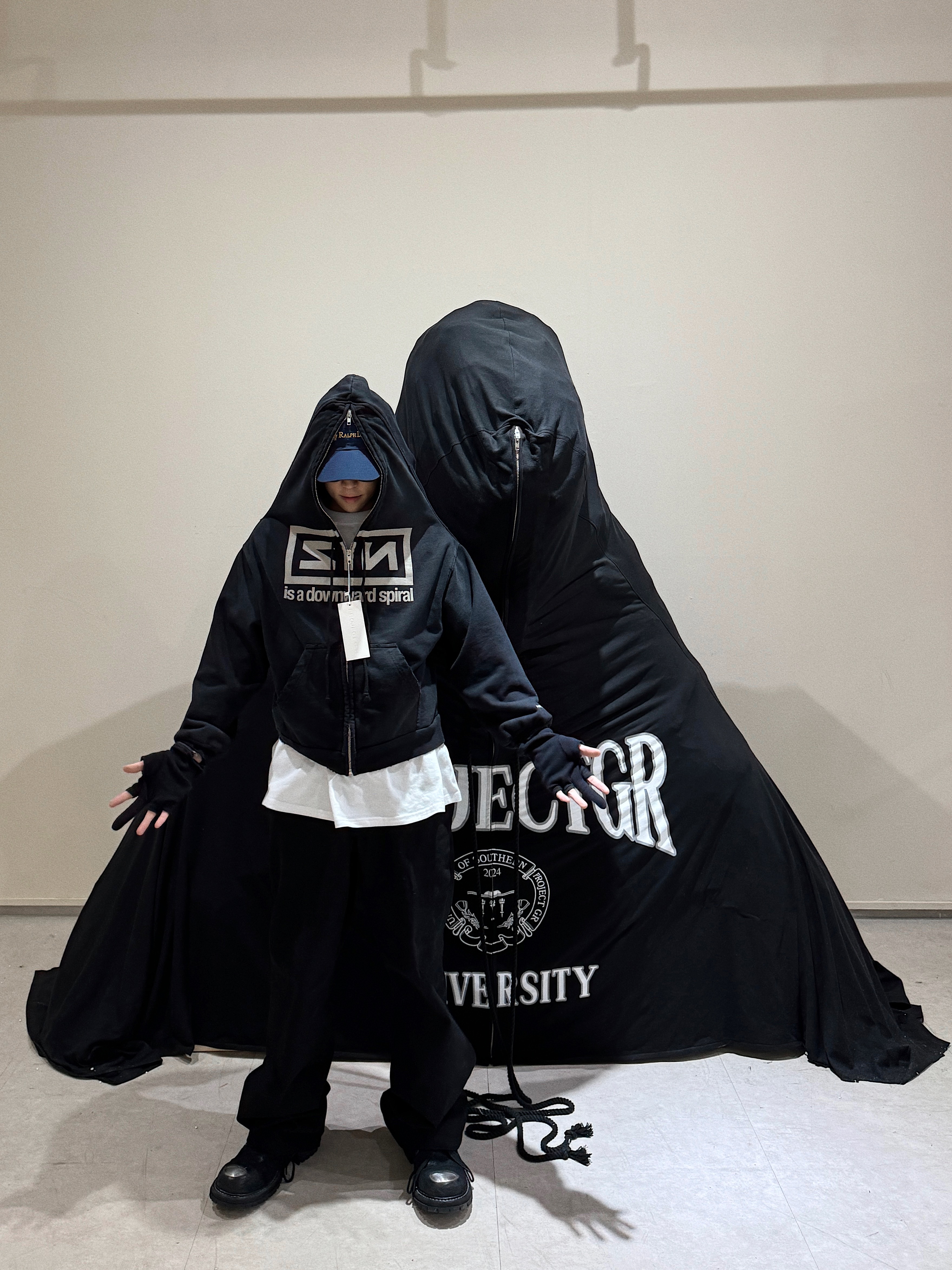 Project G/R Unbalanced Reworked Bomber Jacket Khaki, Project G/R Layered Cargo Denim Pants Blue Camo 착용 스타일 - 3