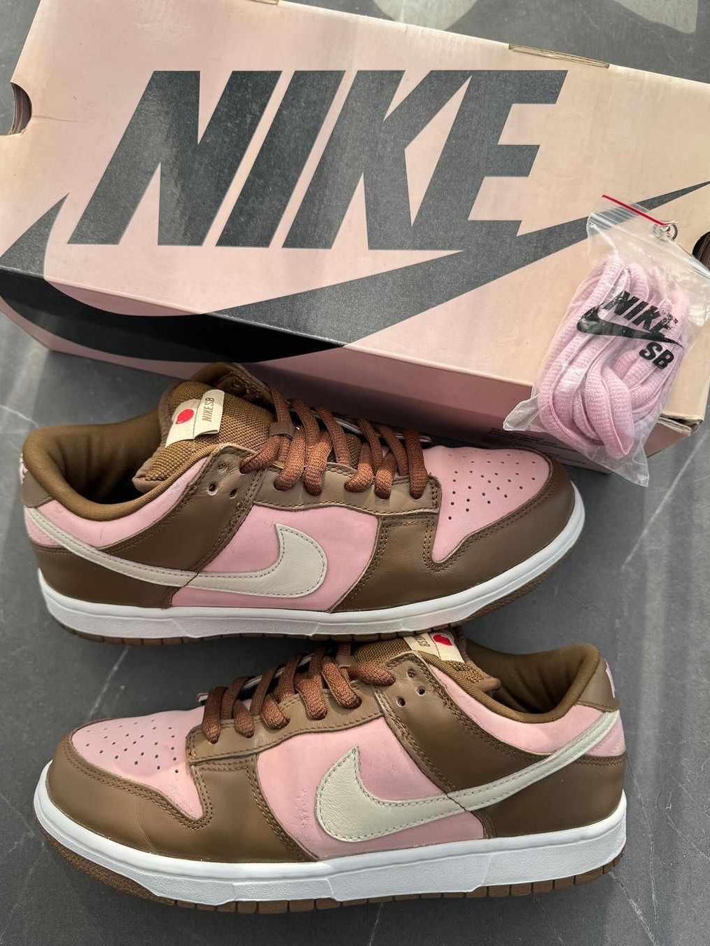 Nike x Stussy Dunk SB Low Cherry 착용 스타일 - 1