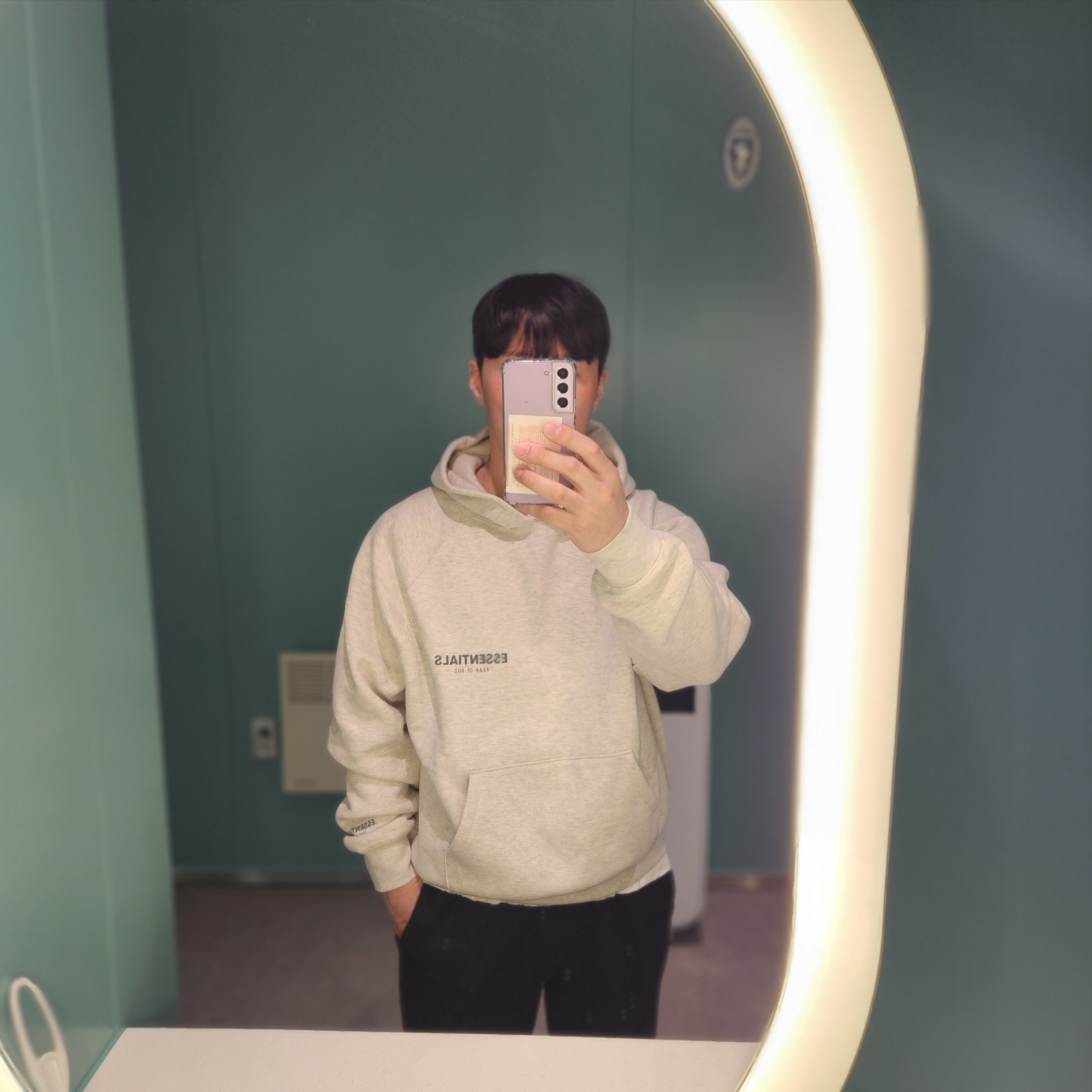 Essentials The Core Collection Pullover Hoodie Oatmeal 착용 스타일