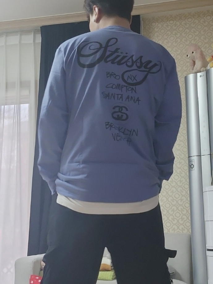 Stussy World Tour LS T-Shirt Storm 2023 착용 스타일 - 2