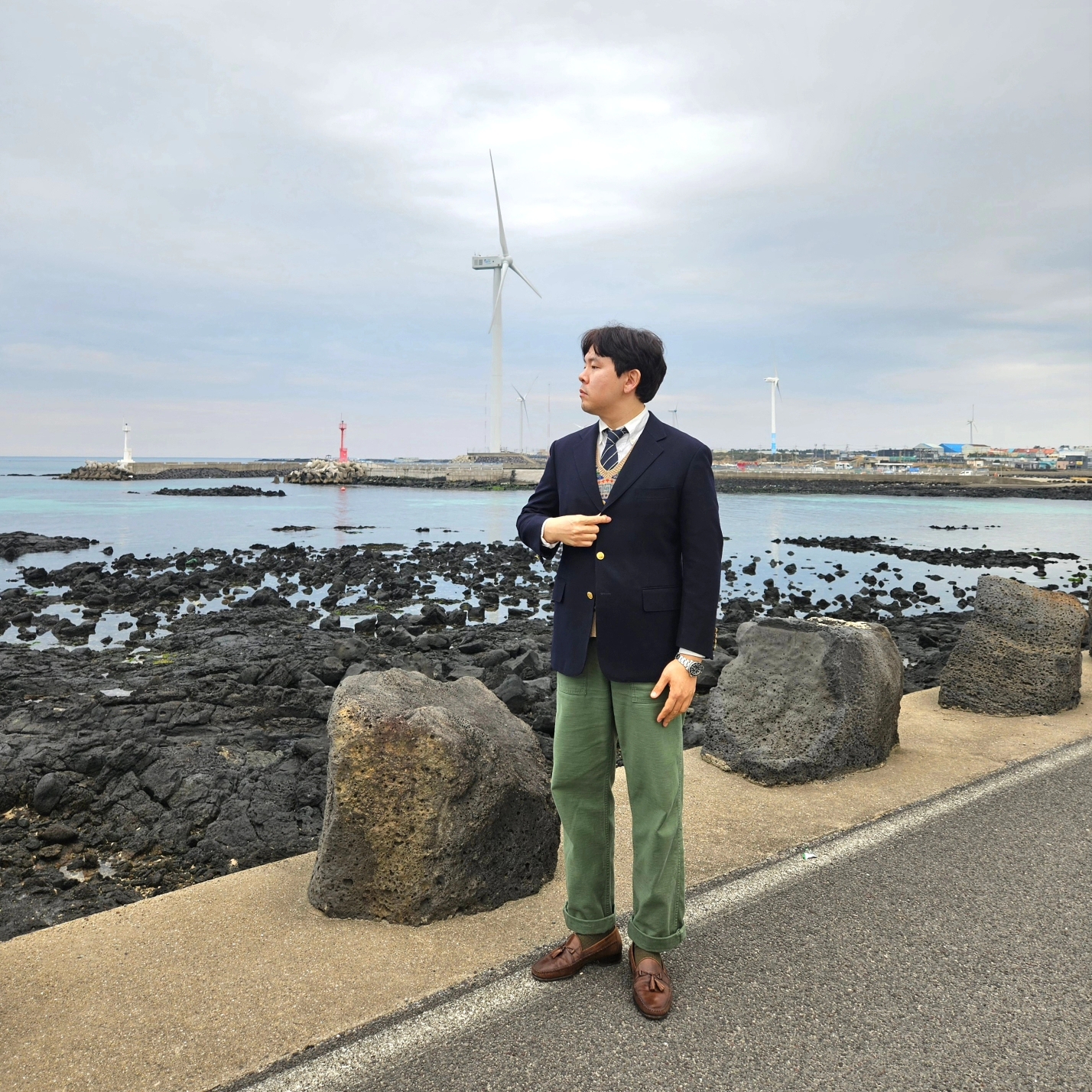 Orslow 5002 US Army Fatigue Pants Green, Rolex Submariner 41mm 124060 Black Oyster 착용 스타일 - 1