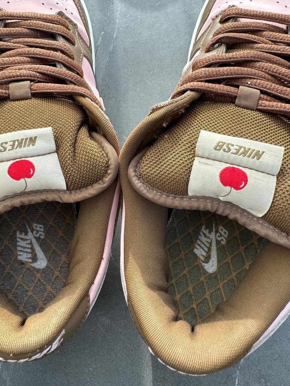 Nike x Stussy Dunk SB Low Cherry 착용 스타일 - 3