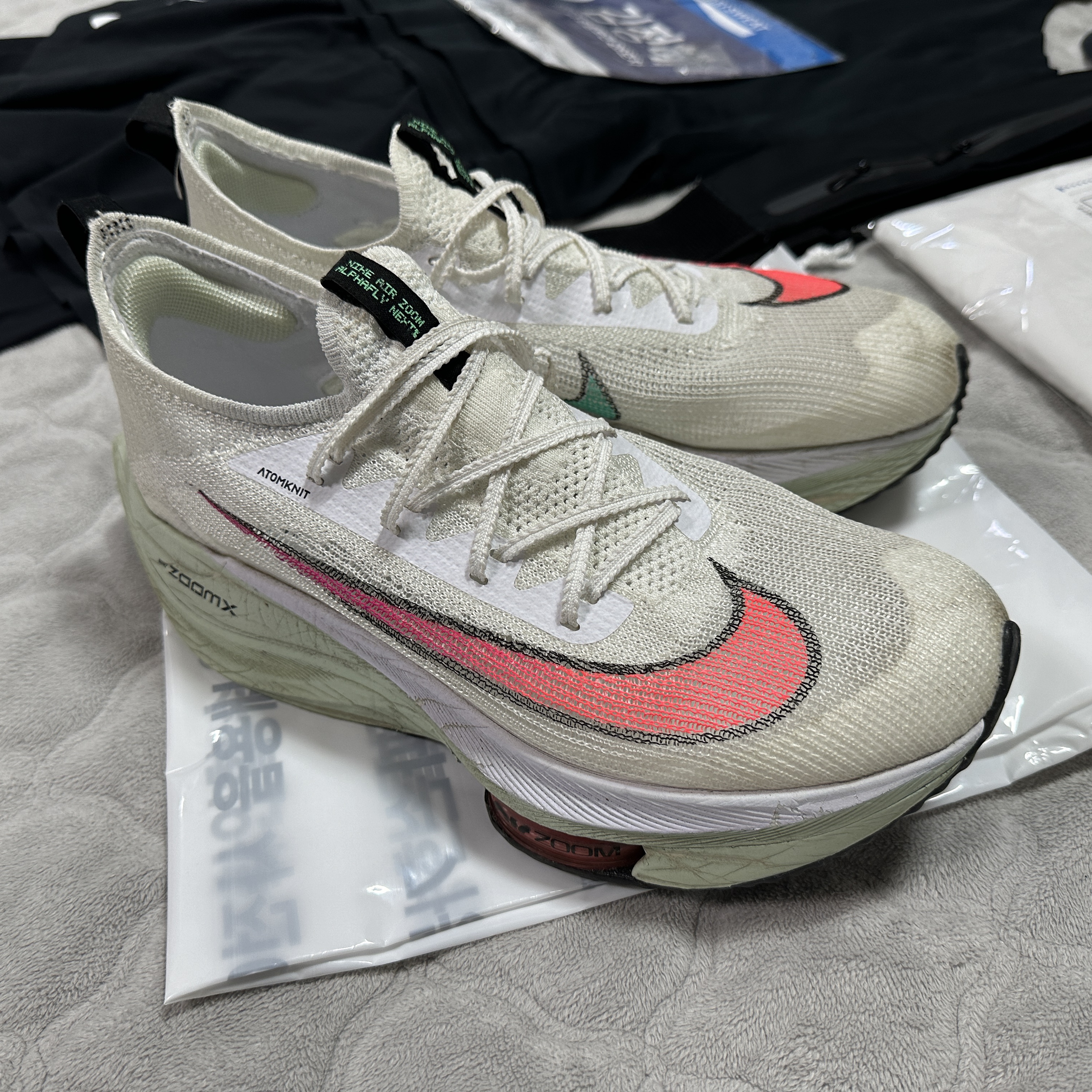 Nike Air Zoom Alphafly Next% Watermelon 착용 스타일 - 2