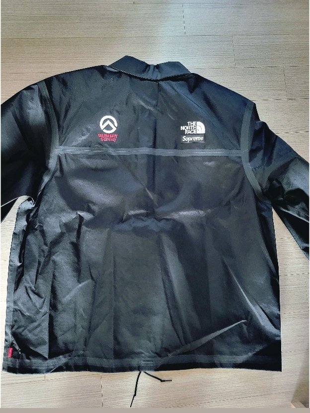 Supreme x The North Face Summit Series Outer Tape Seam Coaches Jacket Black - 21SS, Supreme x The North Face Trekking Convertible Jacket Stone - 22SS 착용 스타일 - 3