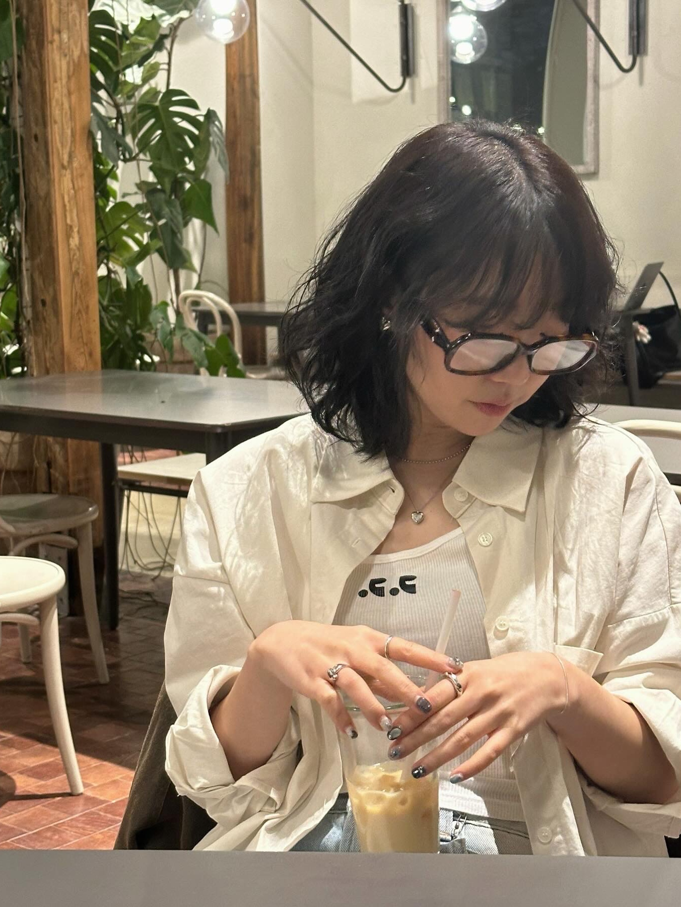 Gentle Monster x Maison Margiela MM114 Tortoiseshell Clear 착용 스타일 - 3
