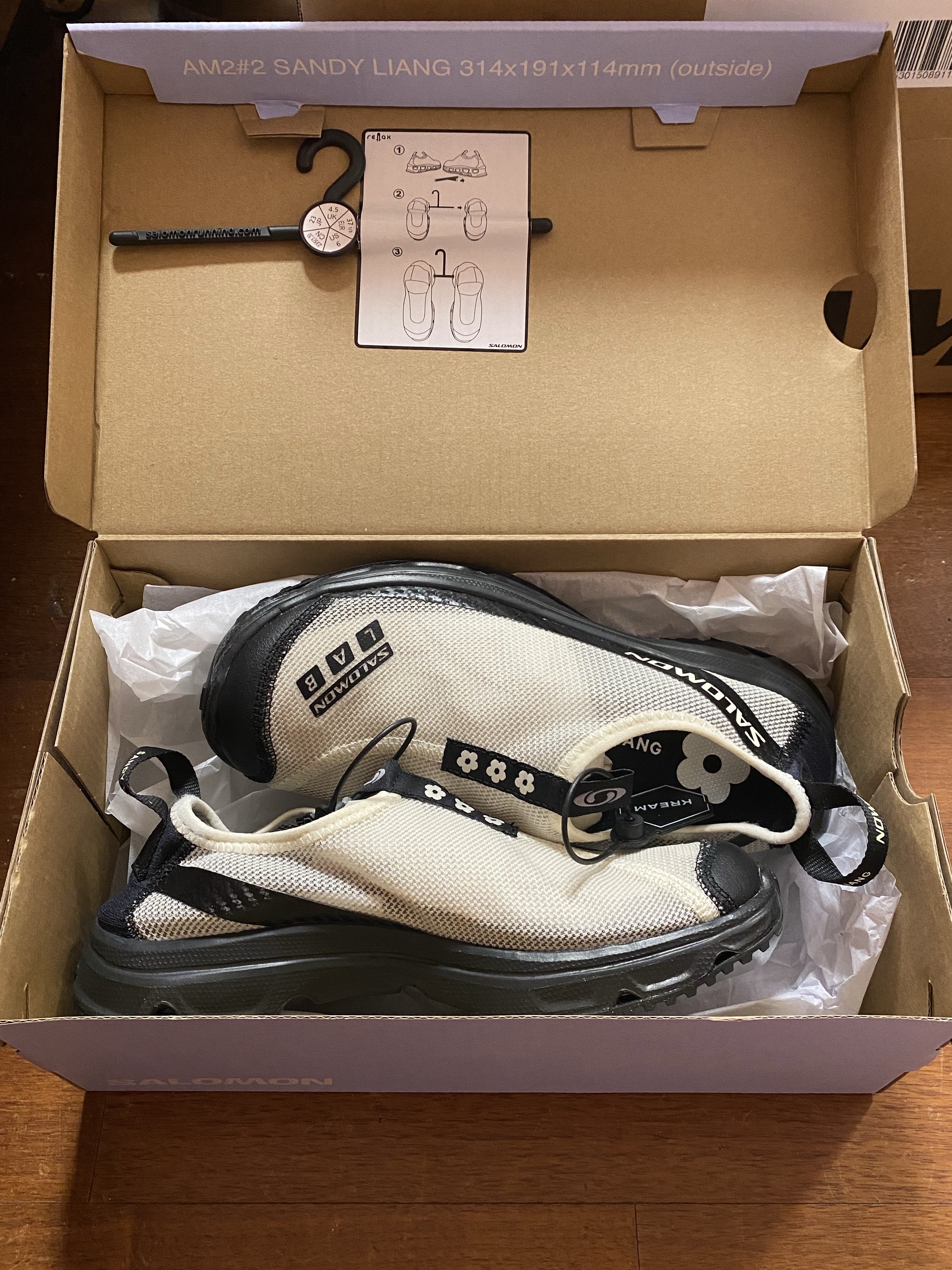 Salomon x Sandy Liang RX Moc 3.0 Black White 착용 스타일 - 1