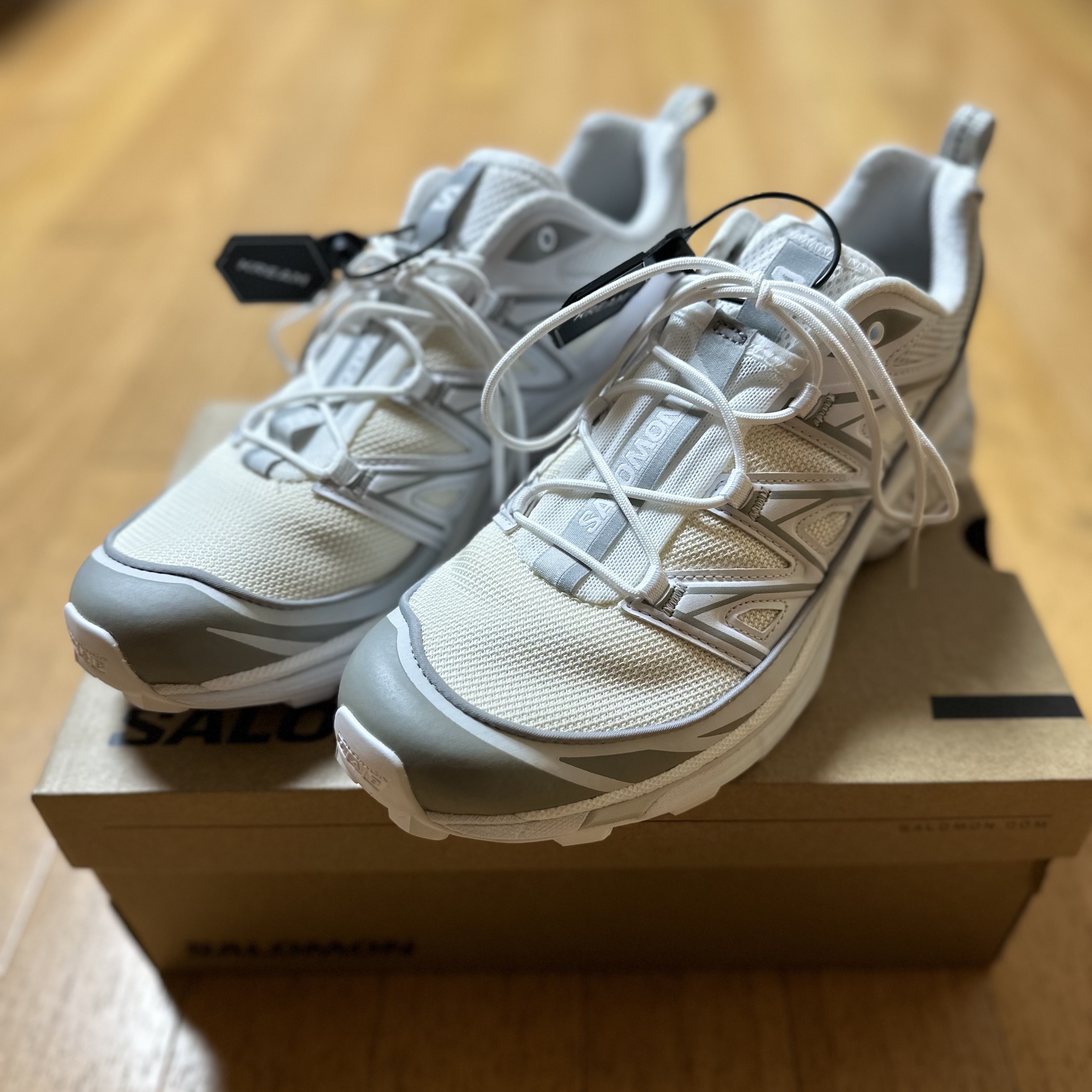 Salomon XT-6 Expanse Vanilla Ice White 착용 스타일