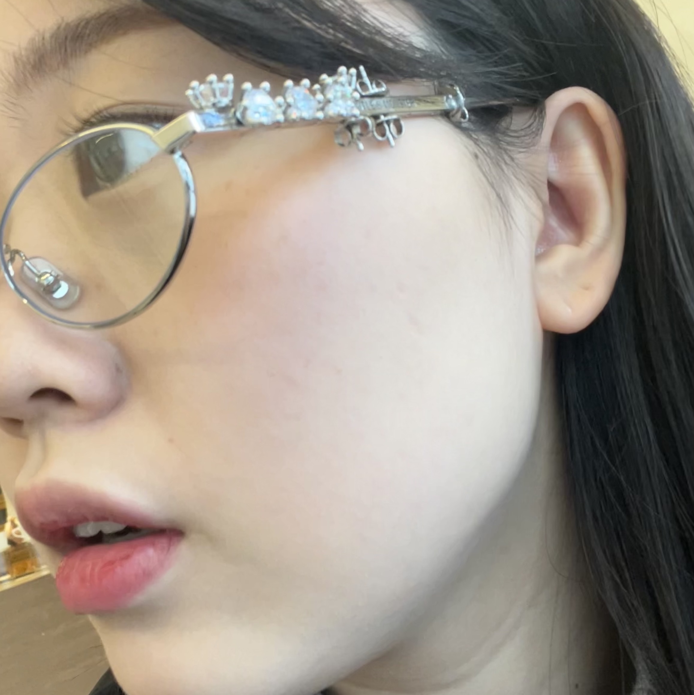 Gentle Monster x D'heygere Pierced 02 Silver 착용 스타일