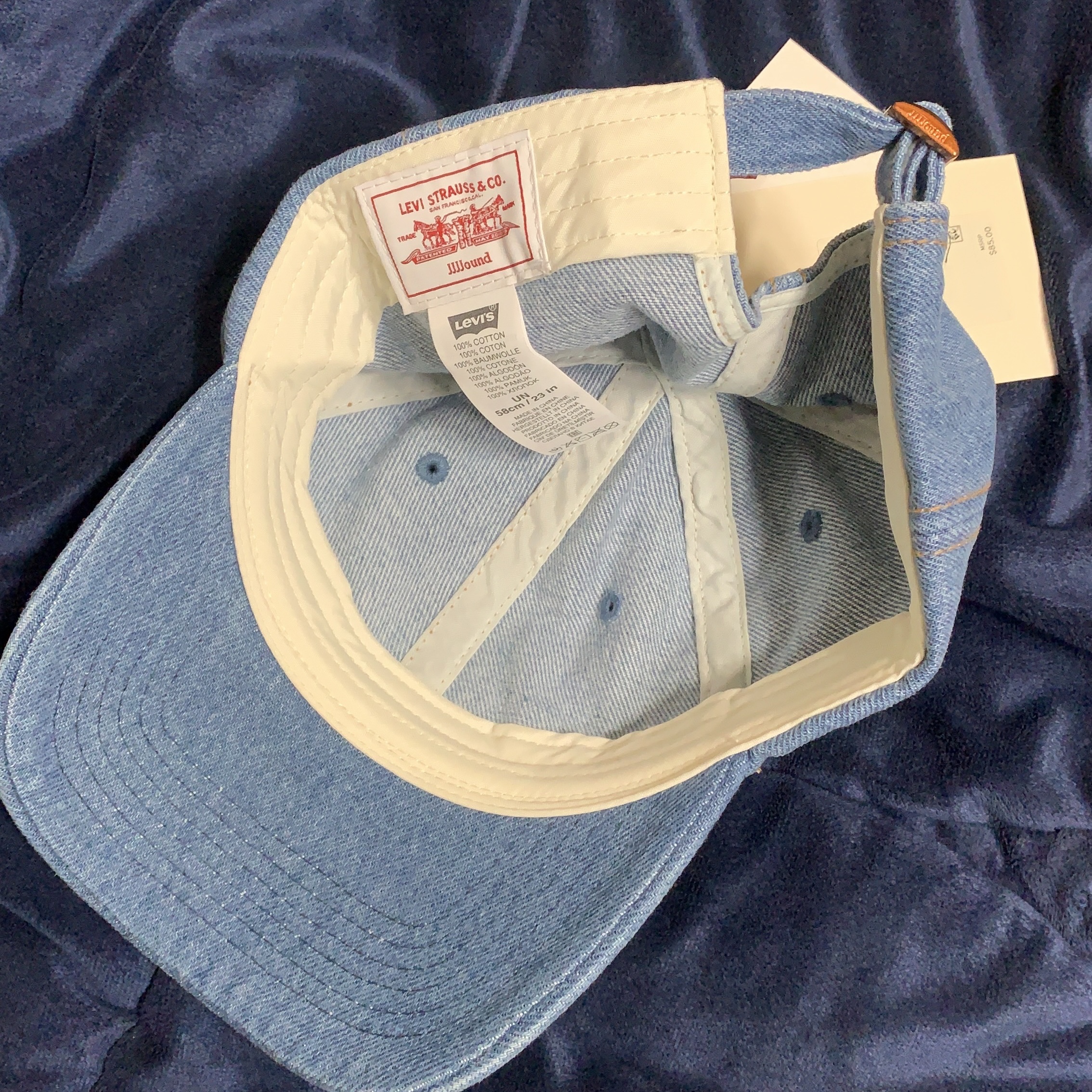 Levi's x JJJJound 6 Panel Denim Cap Blue 착용 스타일 - 3