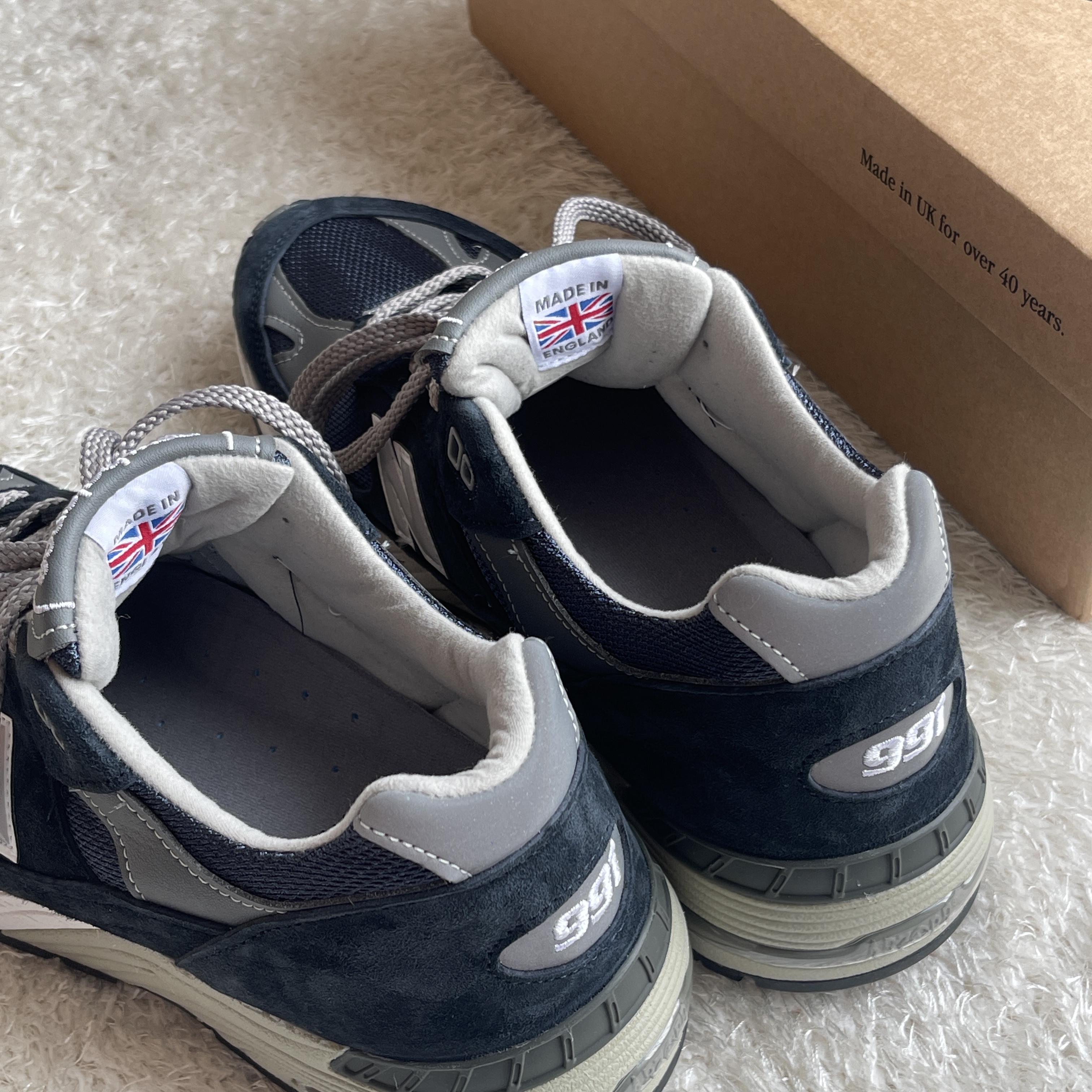 New Balance 991 Made in UK Navy 착용 스타일 - 3
