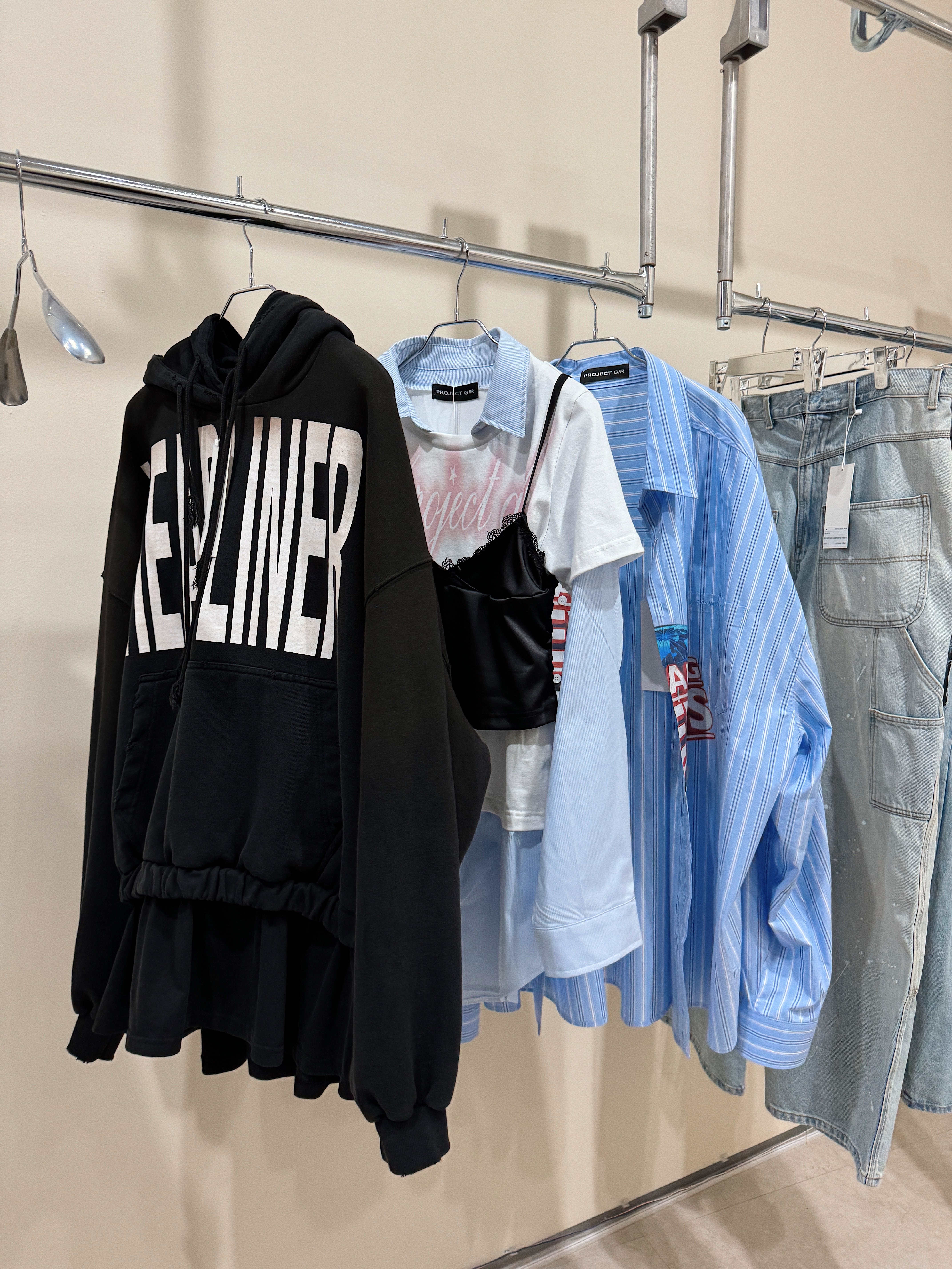 Project G/R Unbalanced Reworked Bomber Jacket Khaki, Project G/R Layered Cargo Denim Pants Blue Camo 착용 스타일 - 7