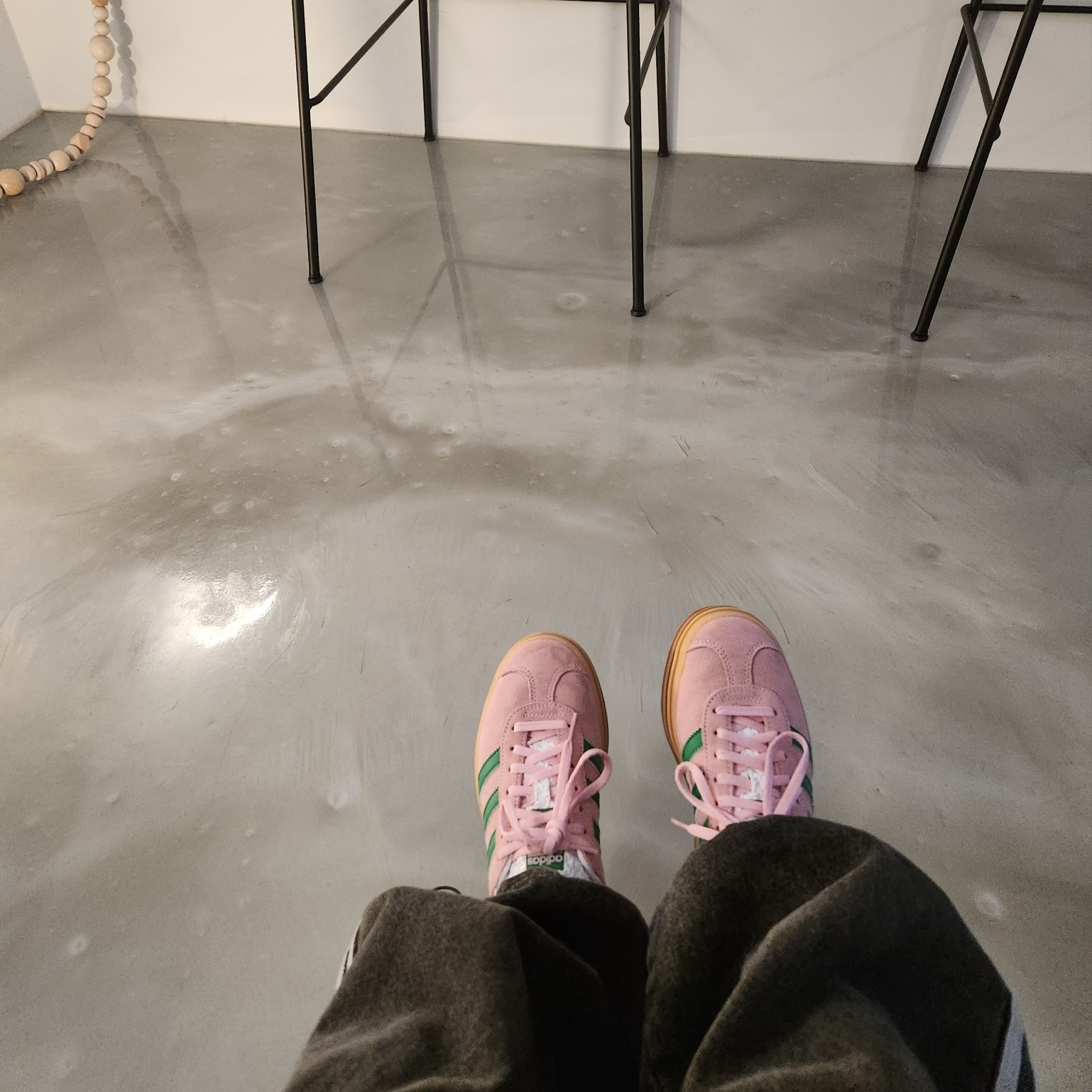 (W) Adidas Gazelle Bold True Pink Green 착용 스타일 - 1