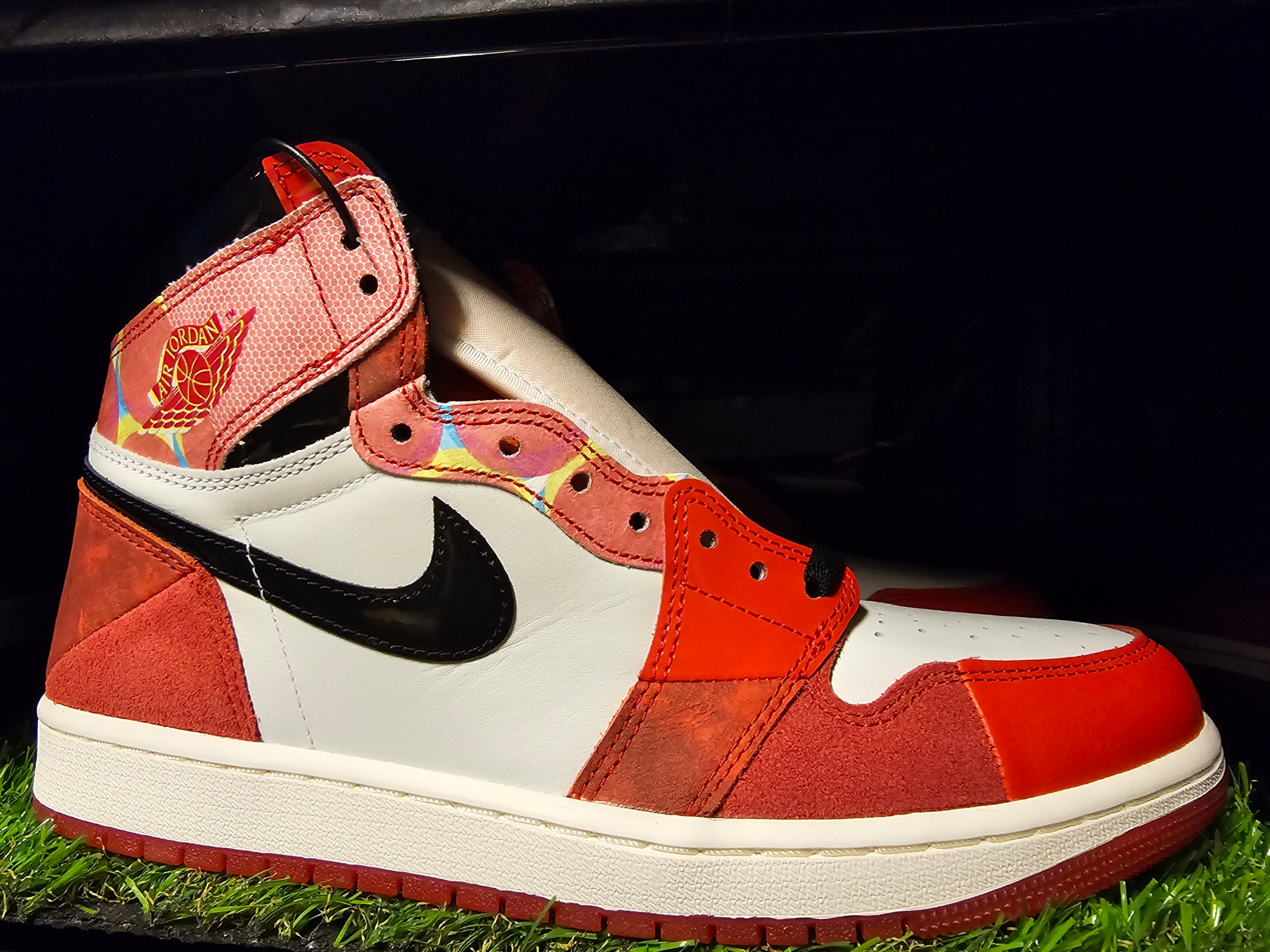 Jordan 1 Retro High Spider-Man Next Chapter 착용 스타일