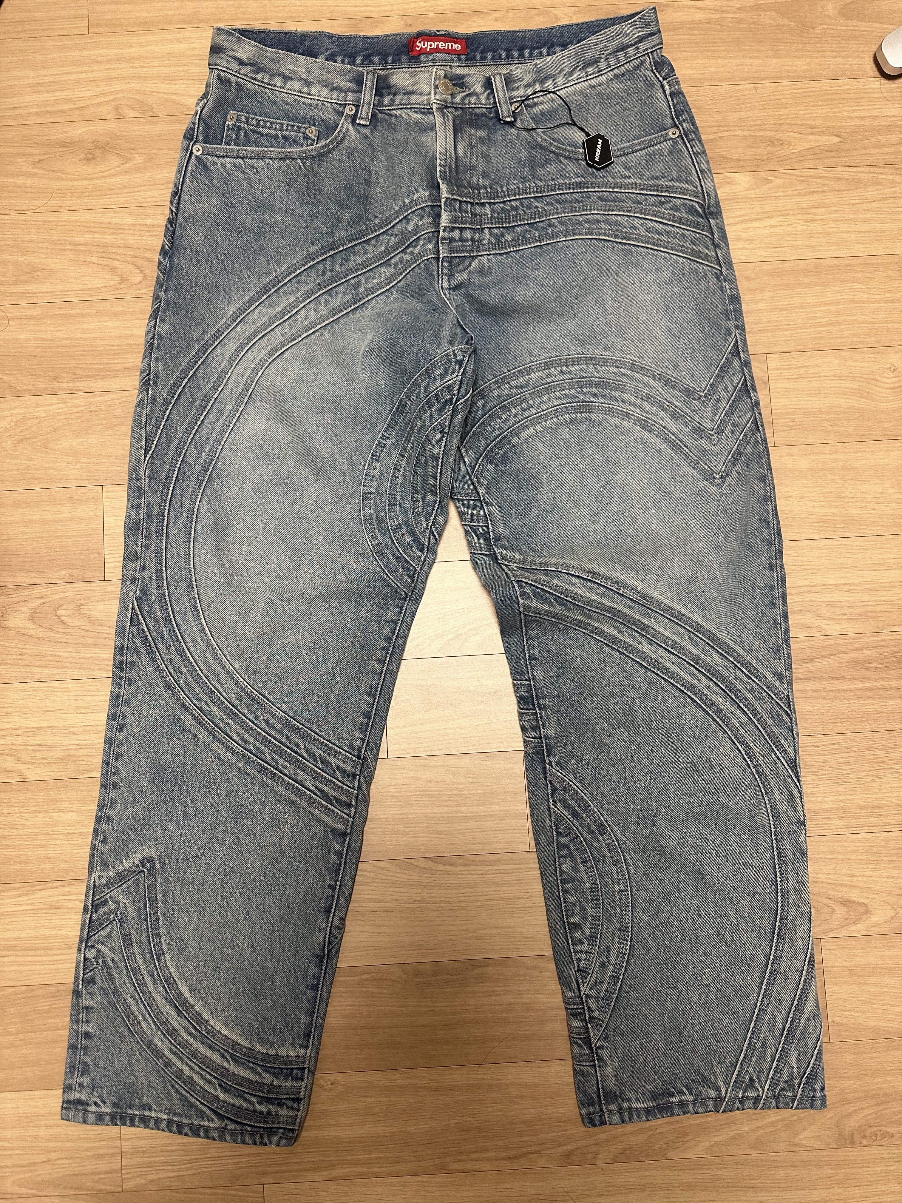 Supreme S Logo Loose Fit Jean Washed Blue - 24SS 착용 스타일 - 1