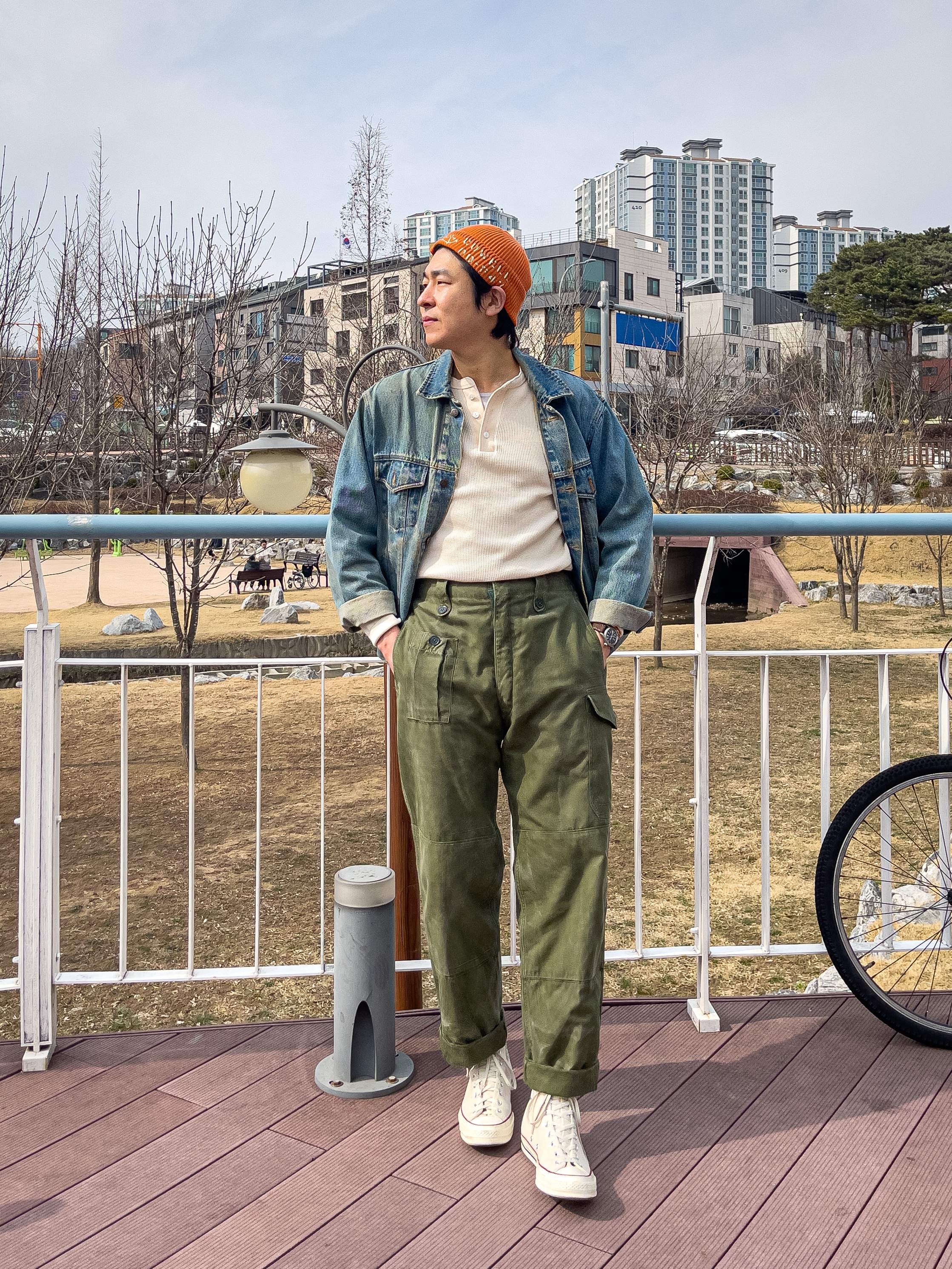 Converse Chuck 70 High Parchment, Converse Chuck 70 High Parchment 착용 스타일 - 1