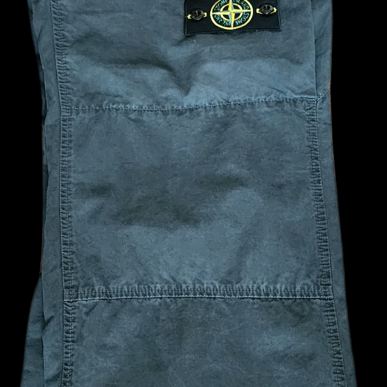 Stone Island 311WA OLD Treatment Brushed Cotton Canvas Cargo Pants Steel Grey - 24SS, Stone Island 311WA OLD Treatment Brushed Cotton Canvas Cargo Pants Black - 24SS 착용 스타일